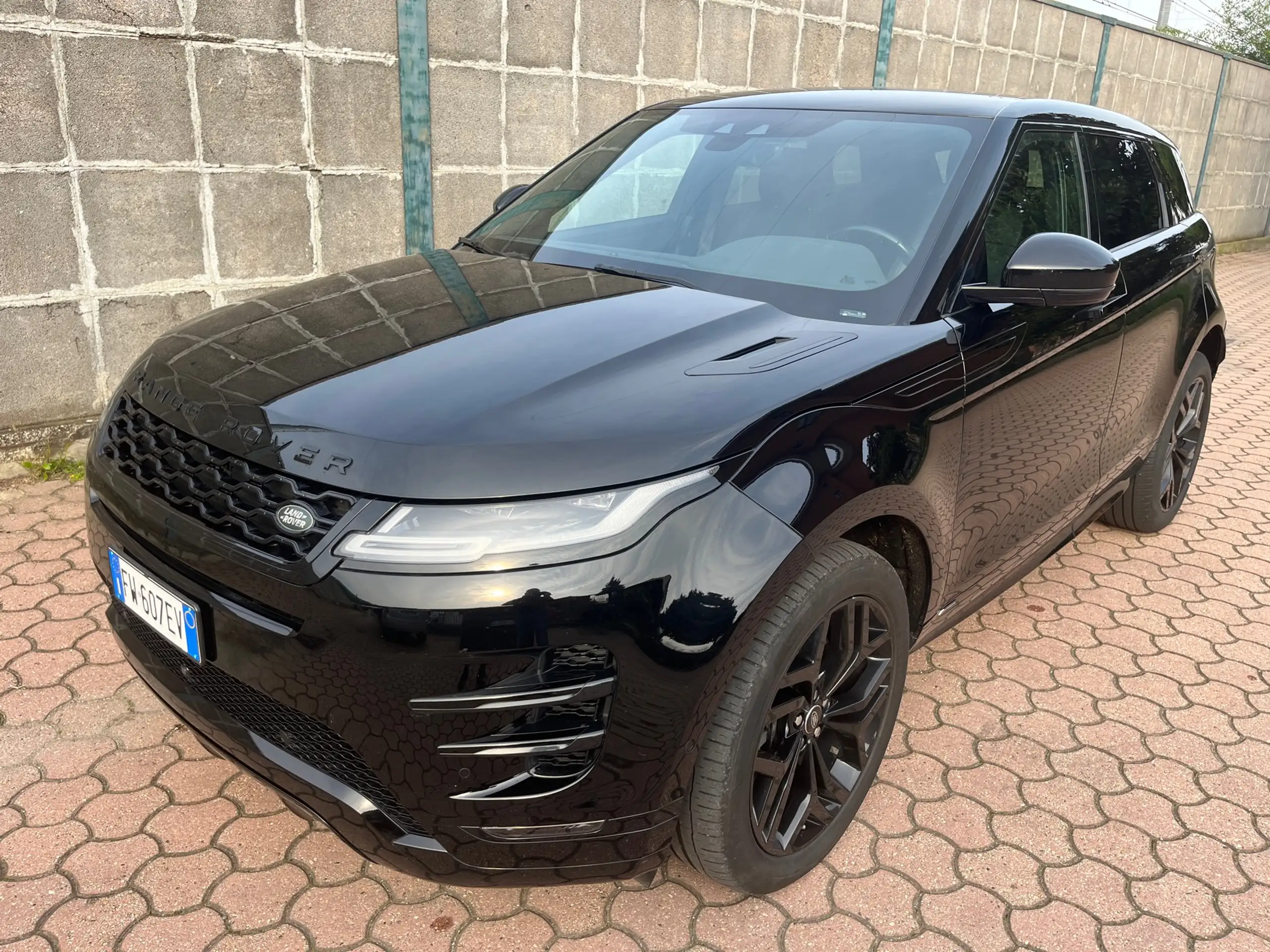 Land Rover - Range Rover Evoque