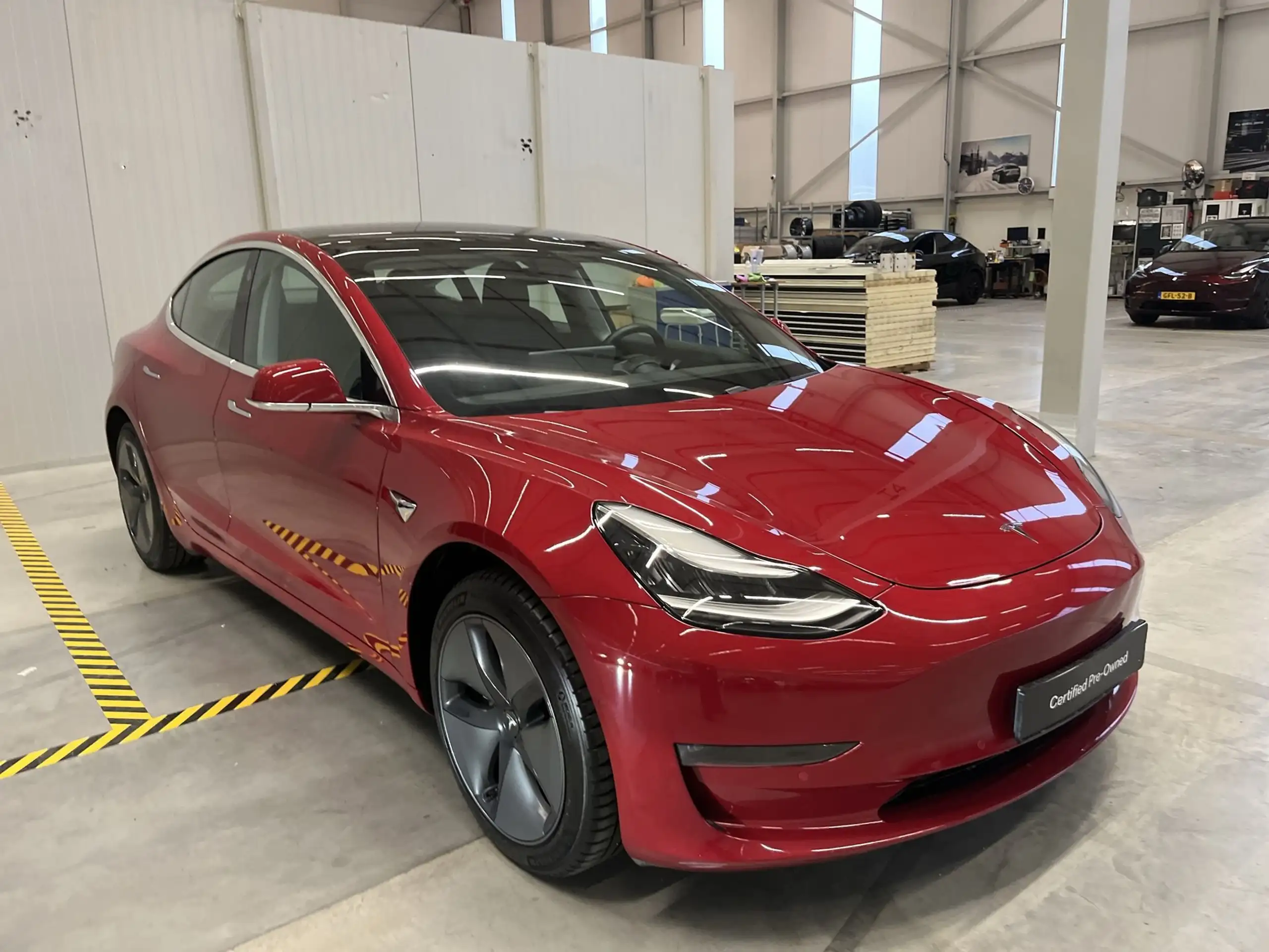 Tesla - Model 3