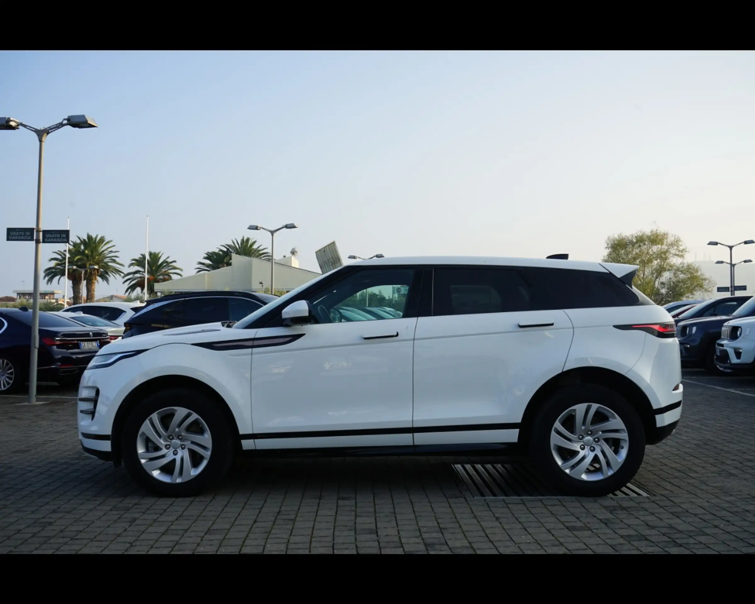 Land Rover - Range Rover Evoque