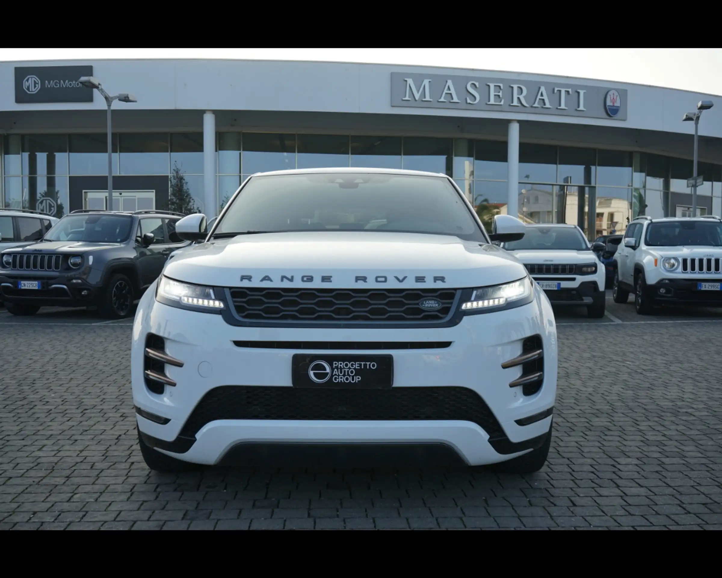 Land Rover - Range Rover Evoque