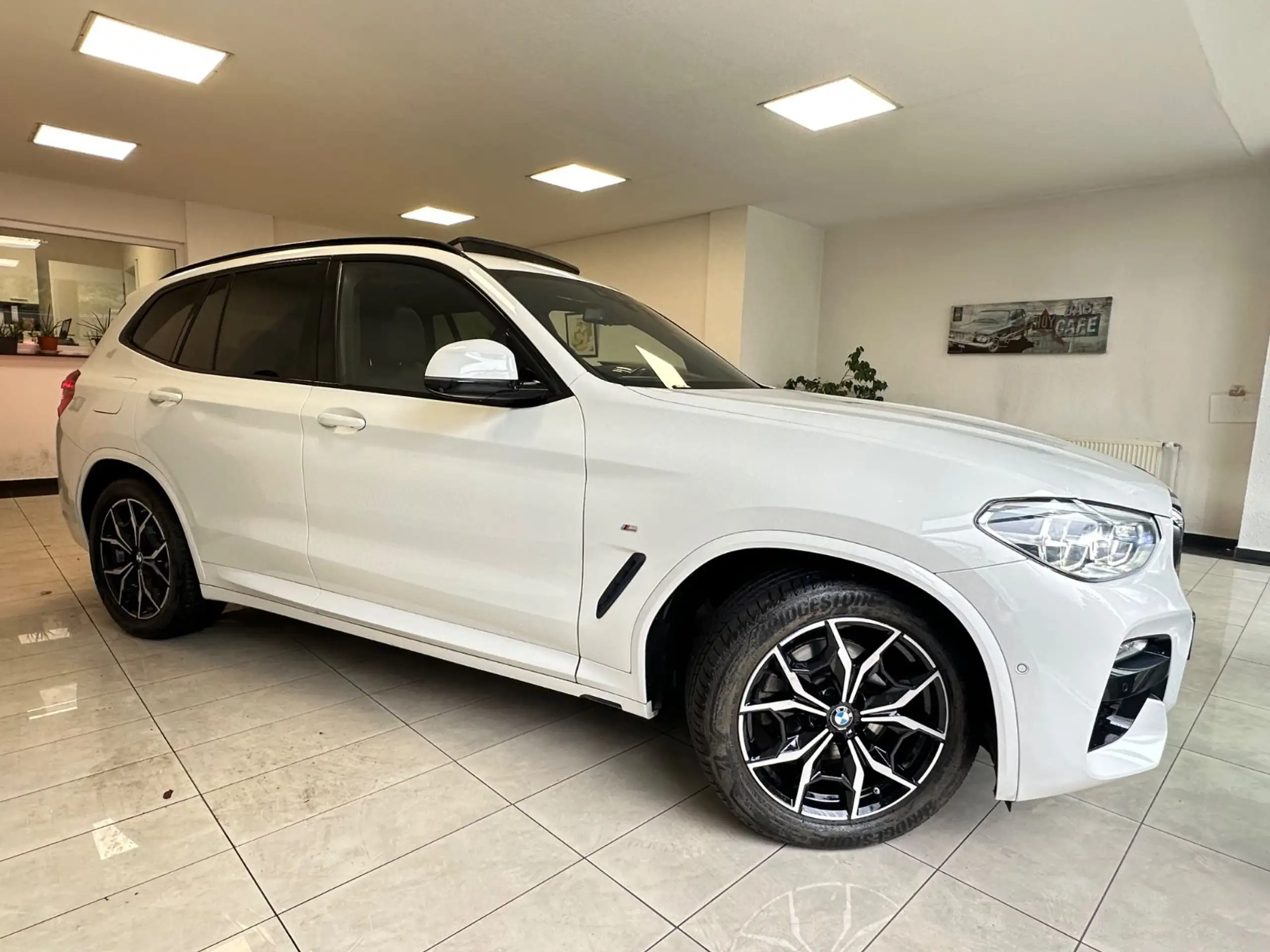 BMW - X3