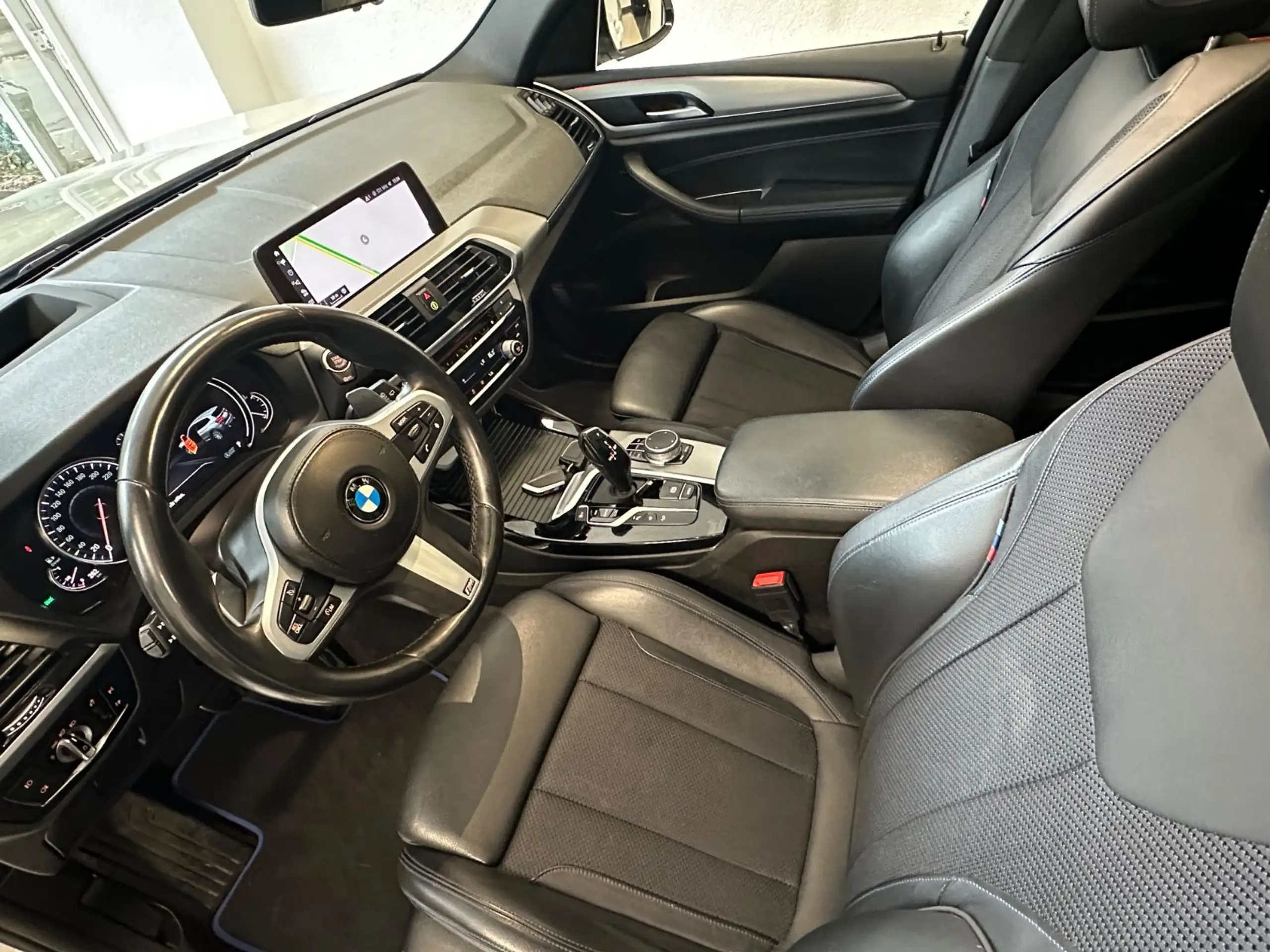 BMW - X3