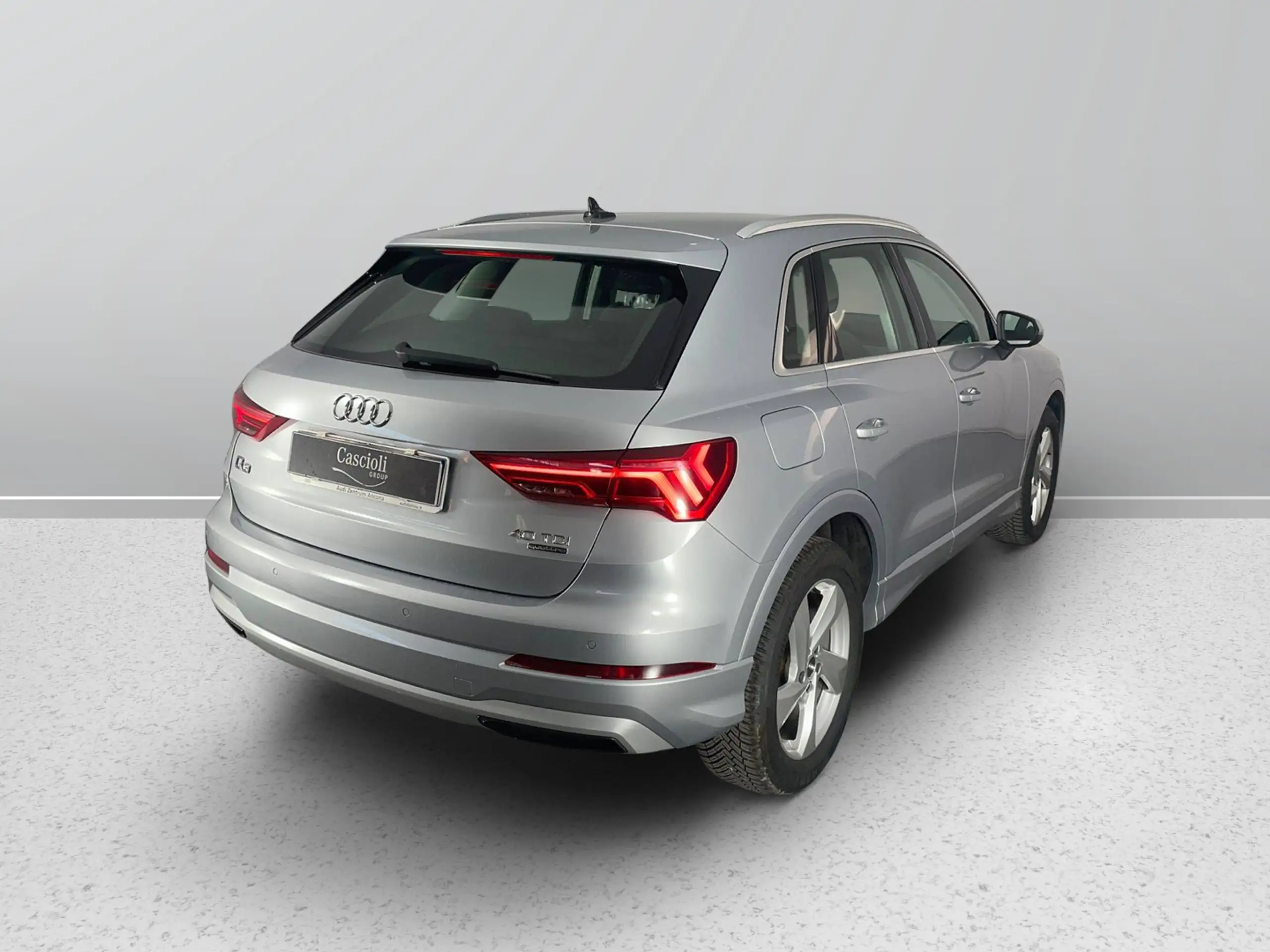 Audi - Q3