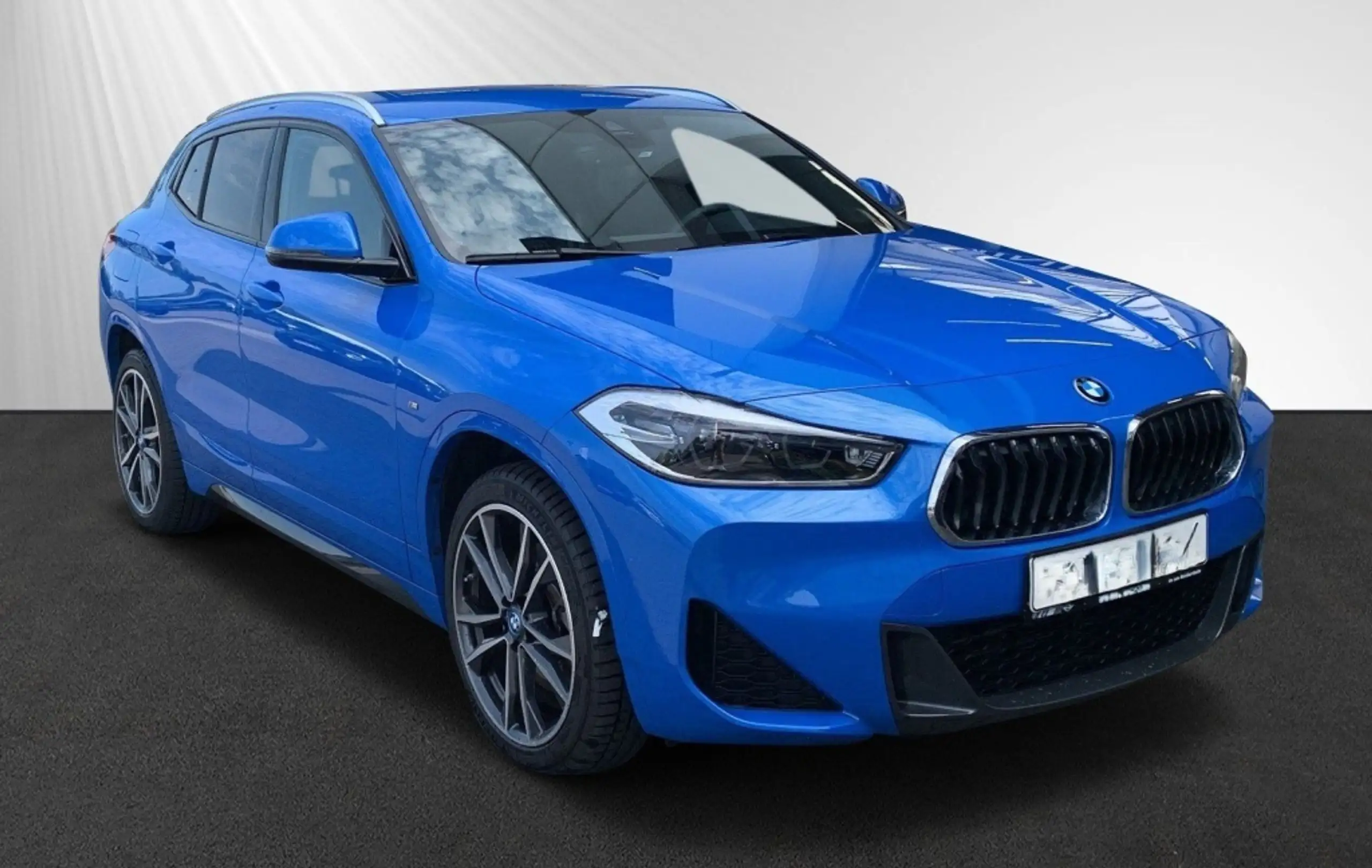 BMW - X2