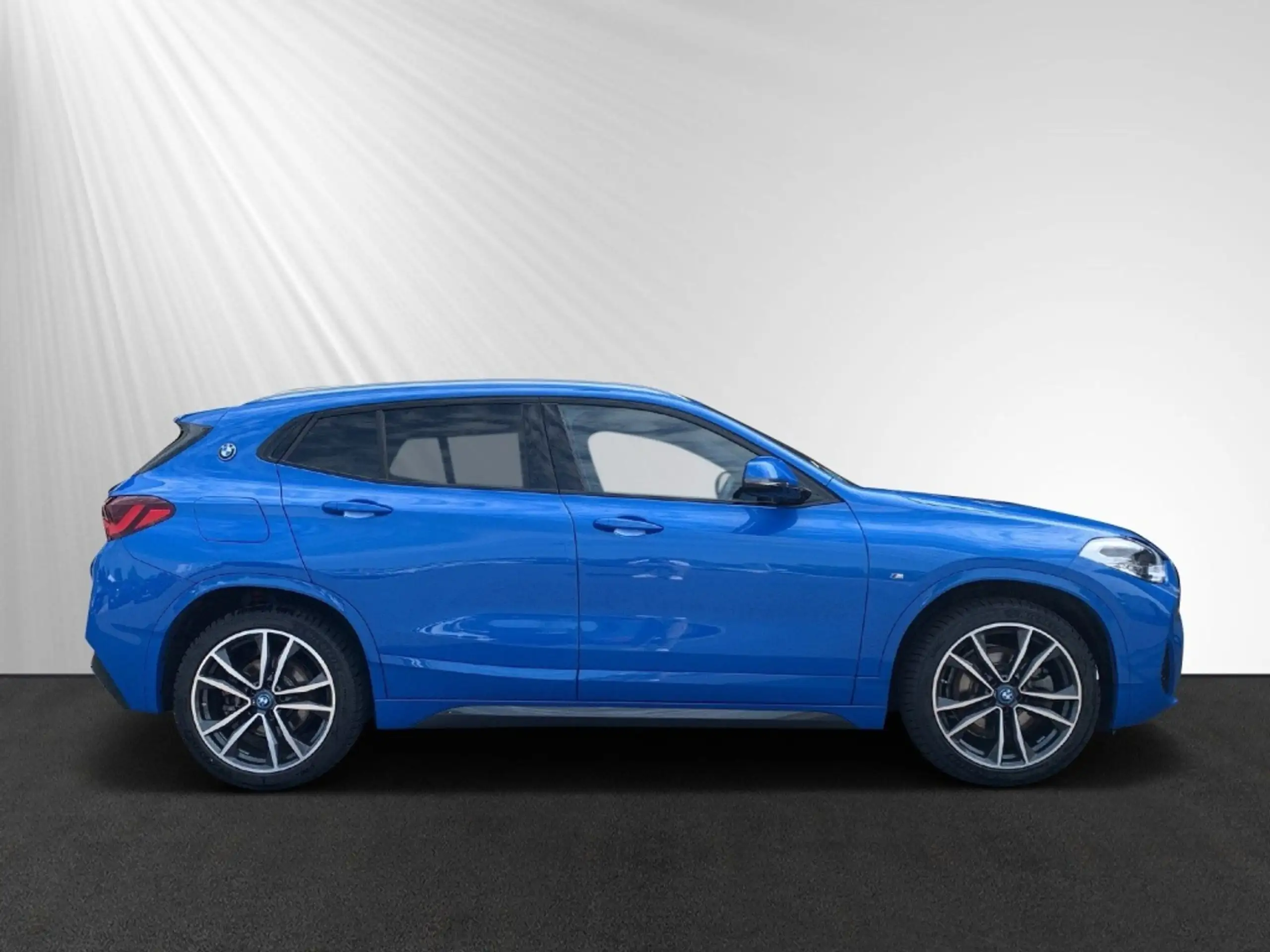 BMW - X2