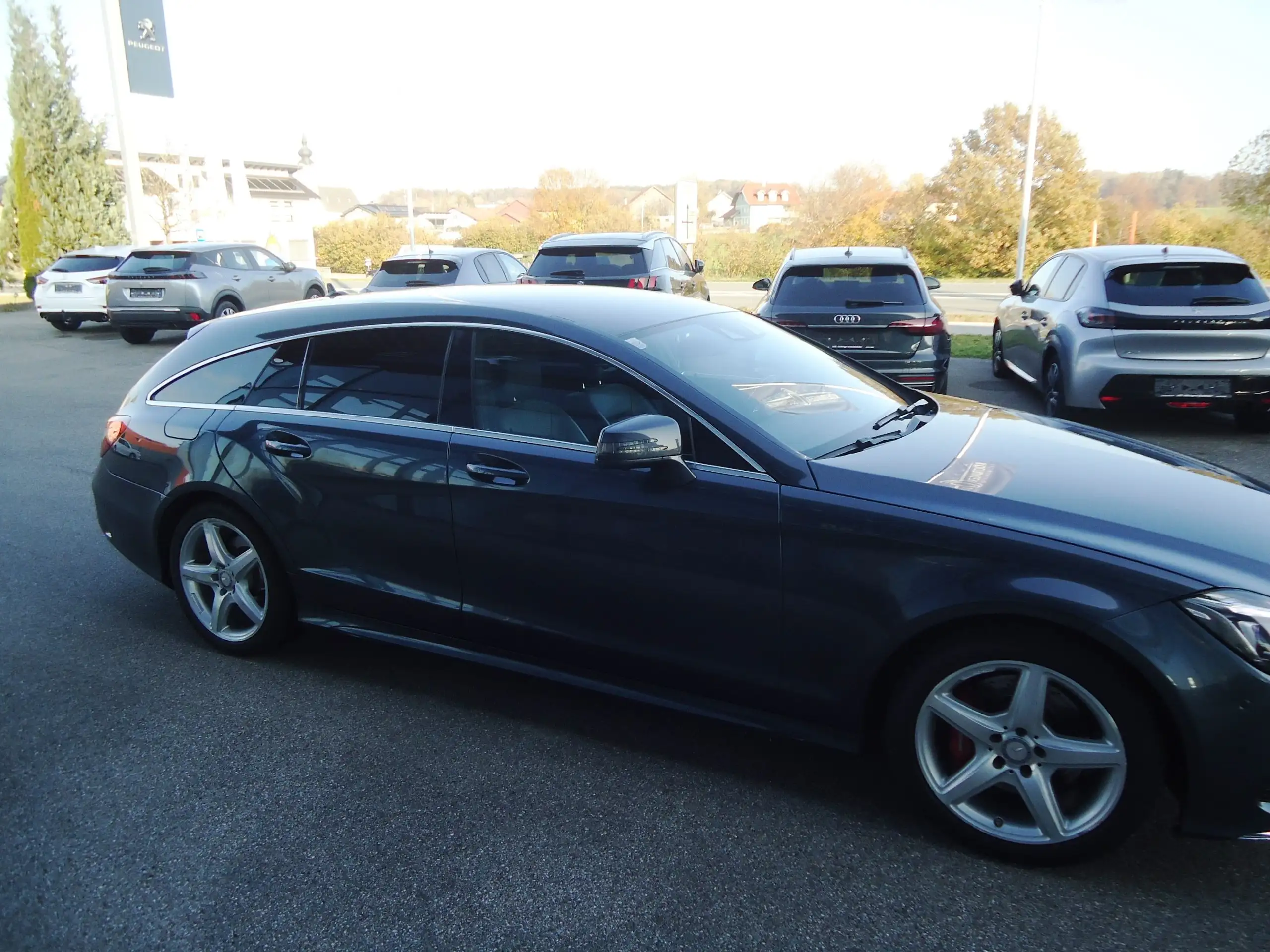 Mercedes-Benz - CLS 350