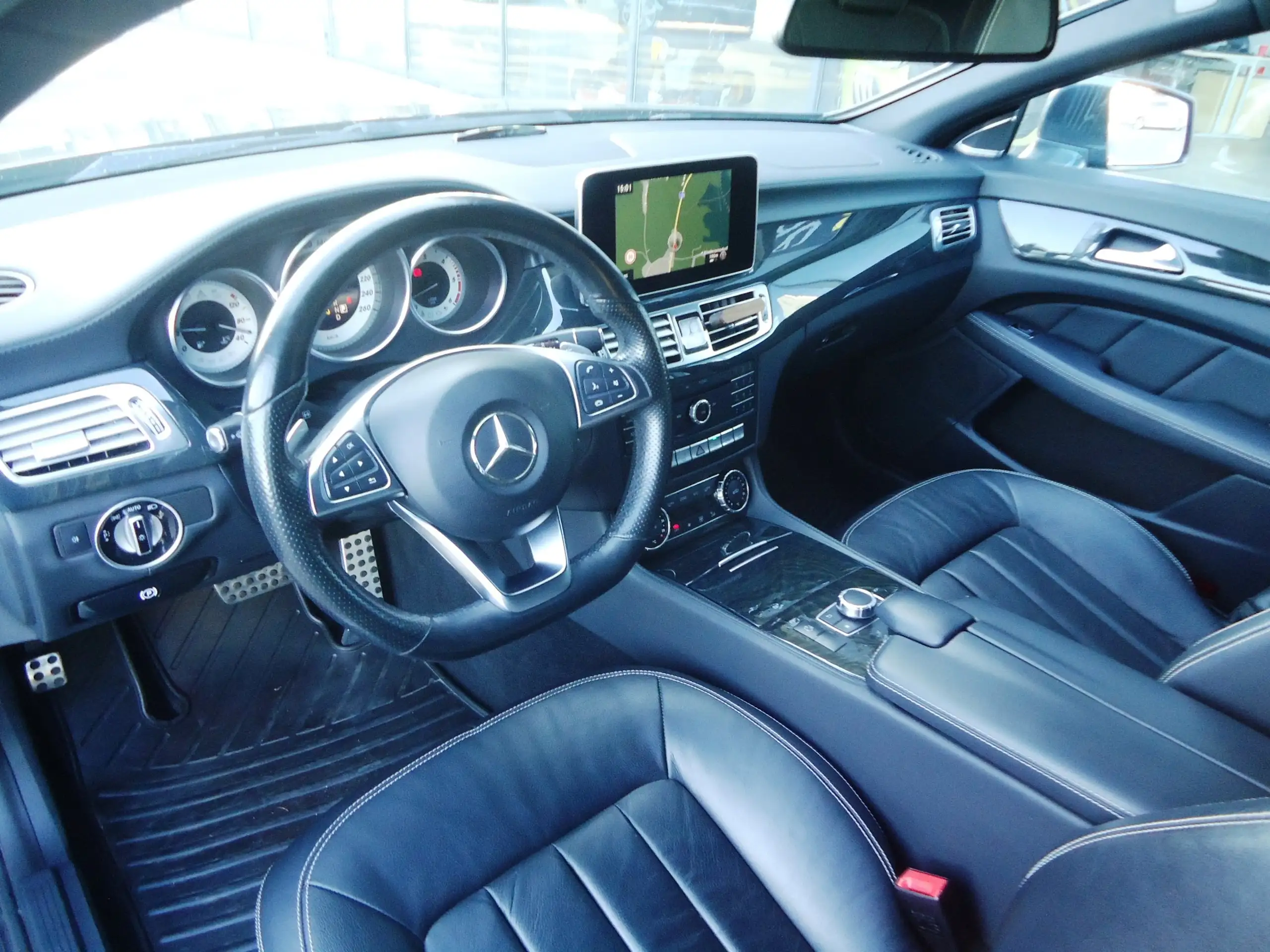 Mercedes-Benz - CLS 350