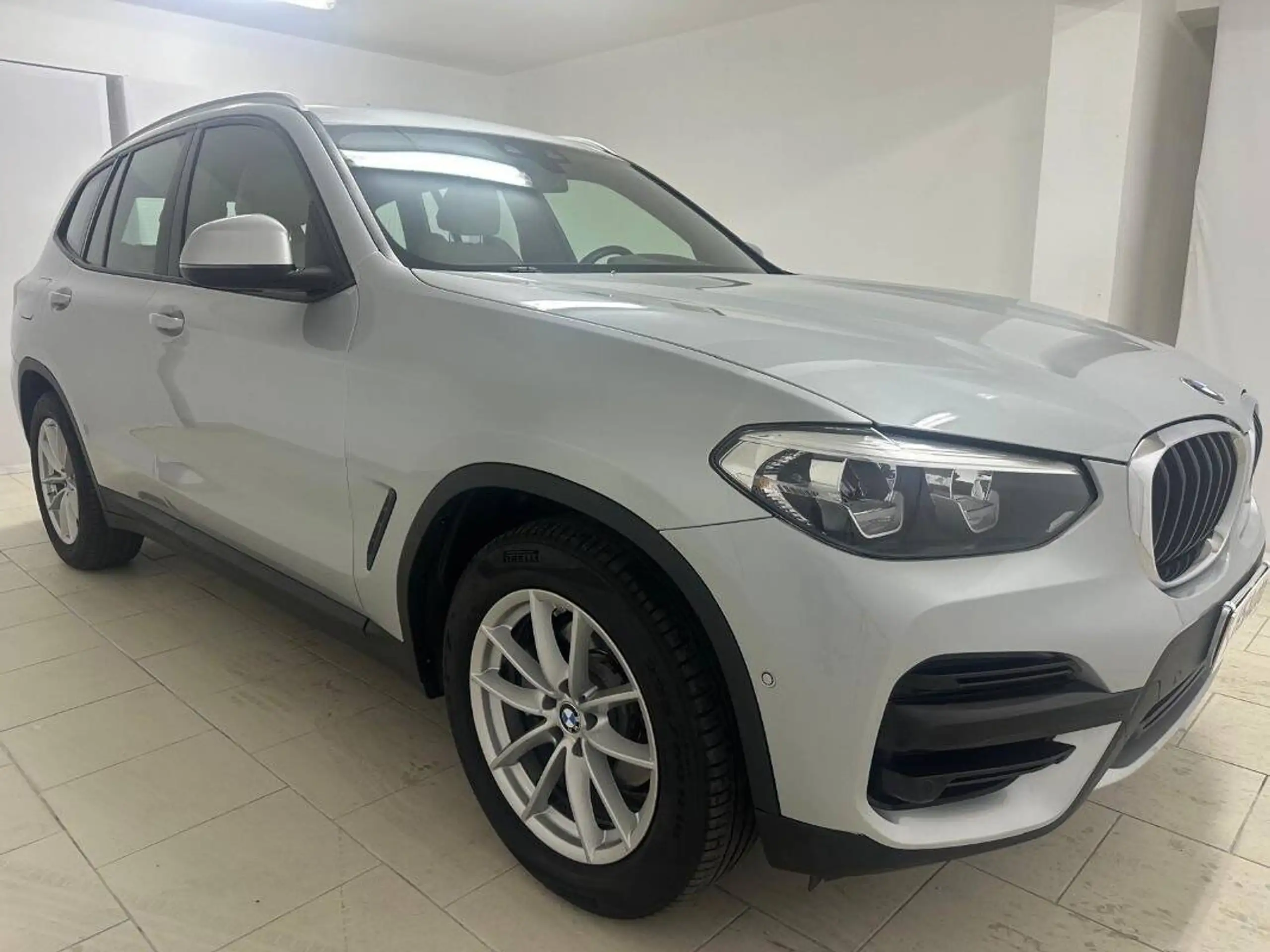 BMW - X3