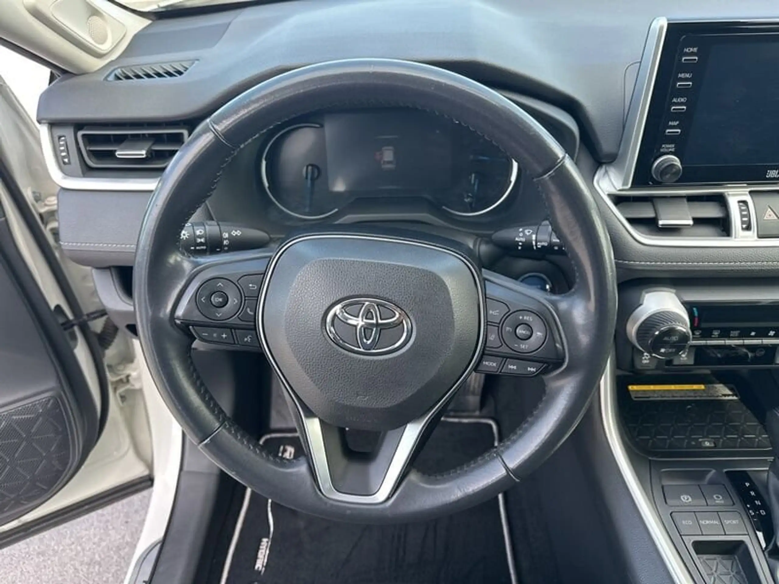 Toyota - RAV 4