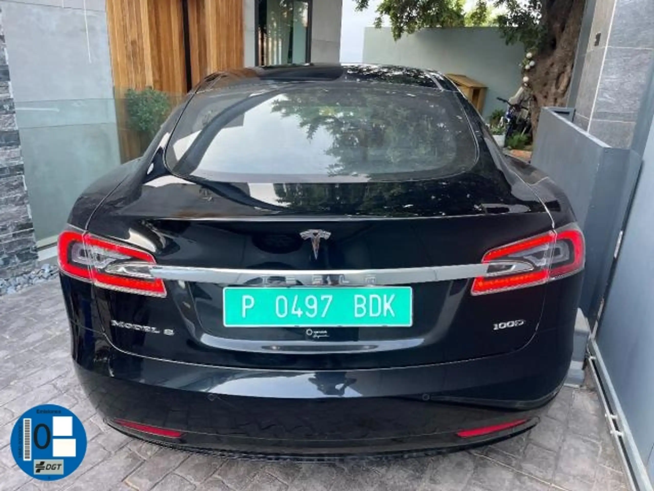 Tesla - Model S