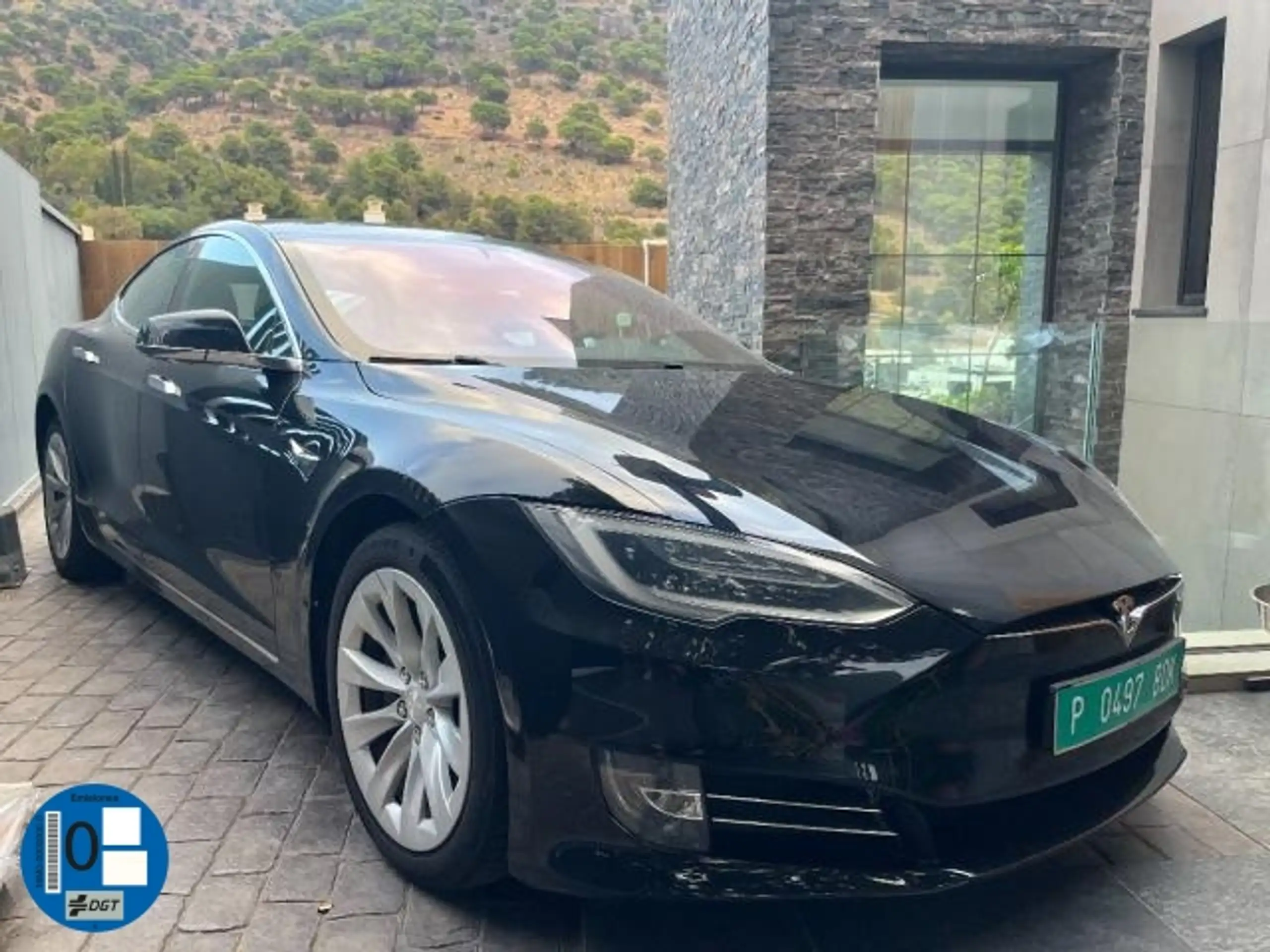 Tesla - Model S