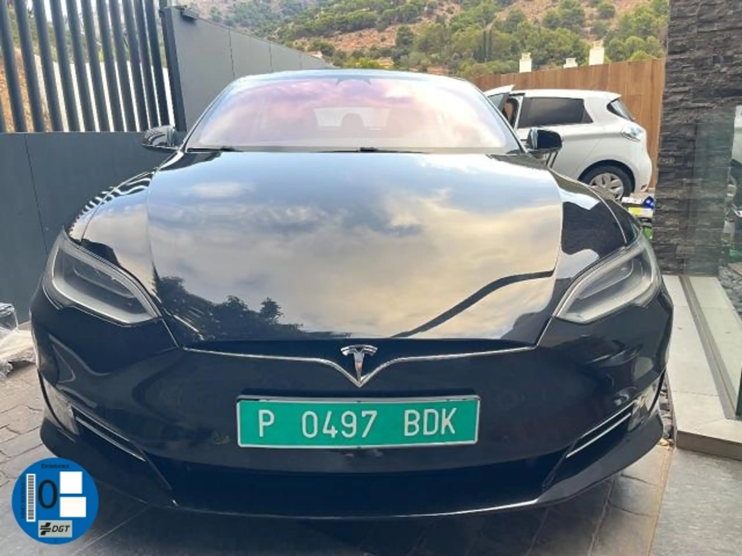 Tesla - Model S