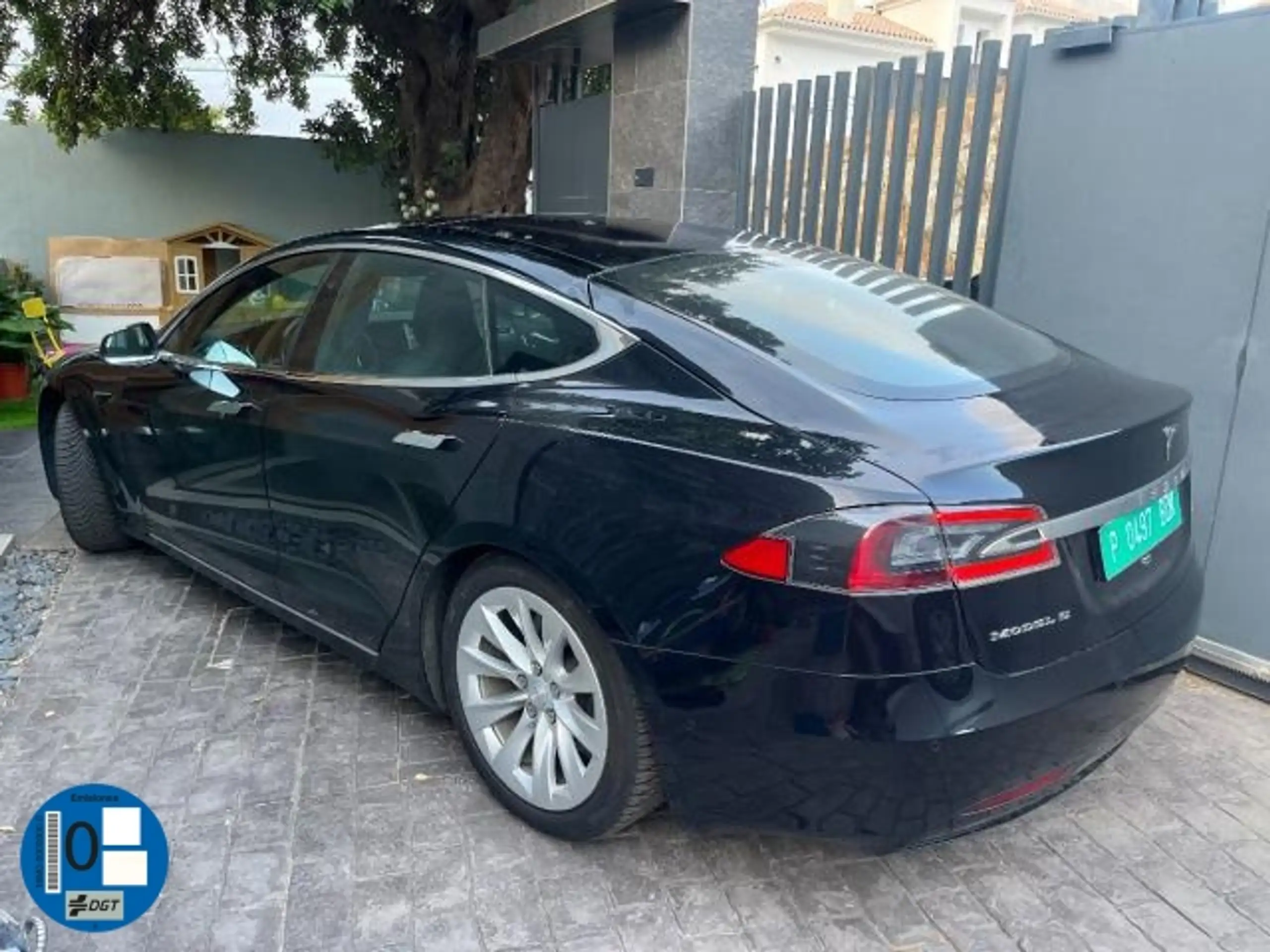 Tesla - Model S