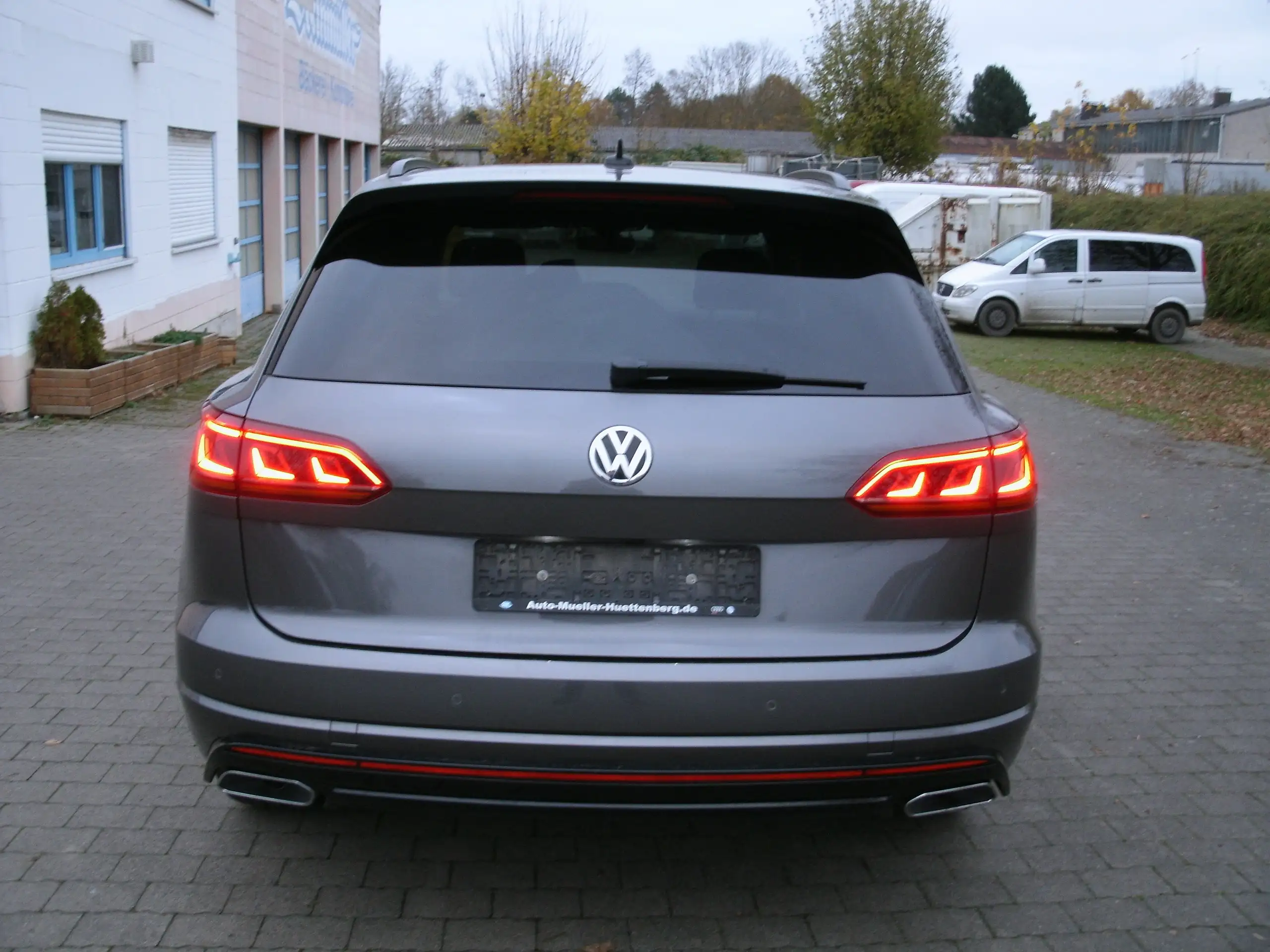 Volkswagen - Touareg