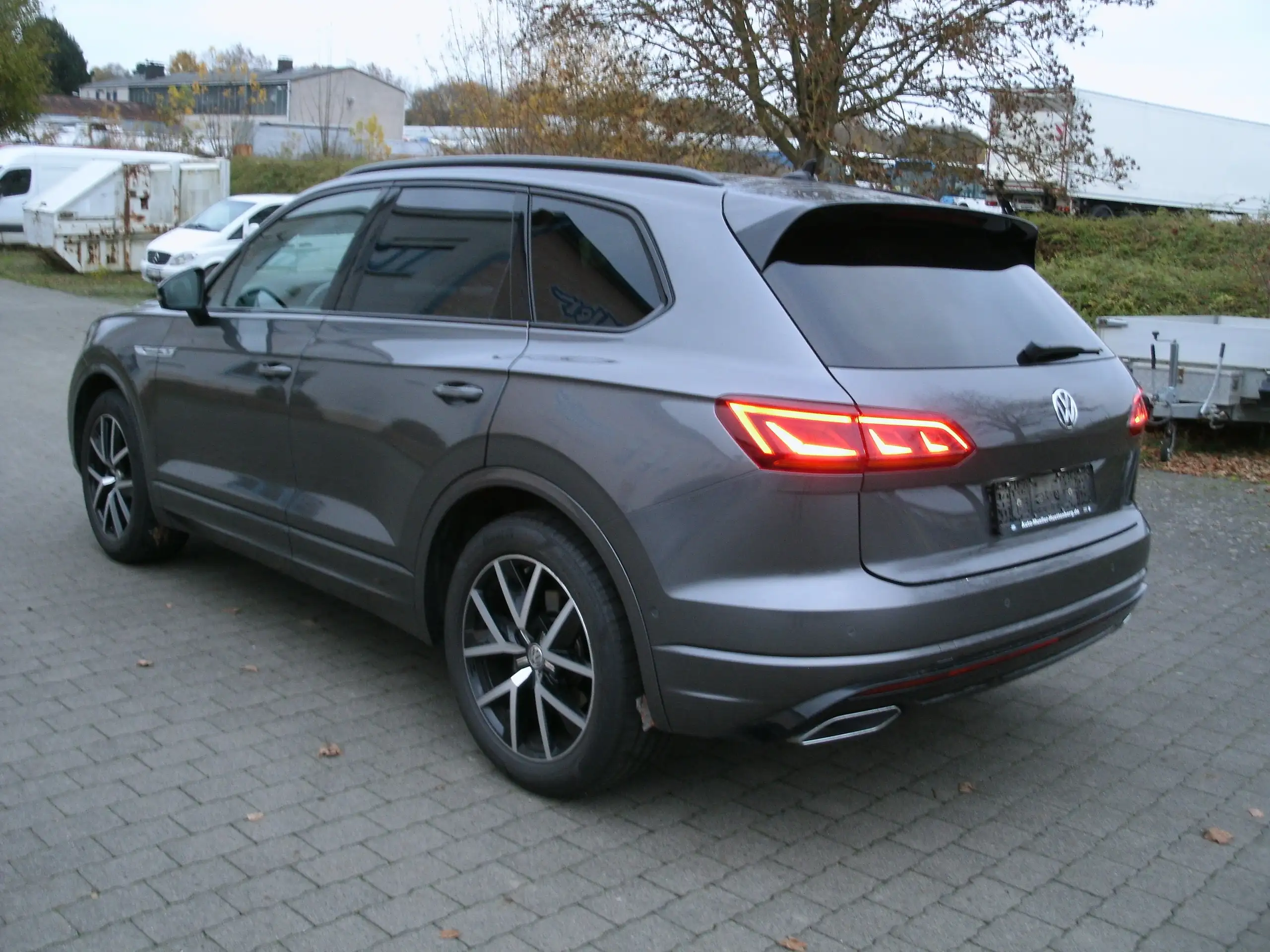 Volkswagen - Touareg