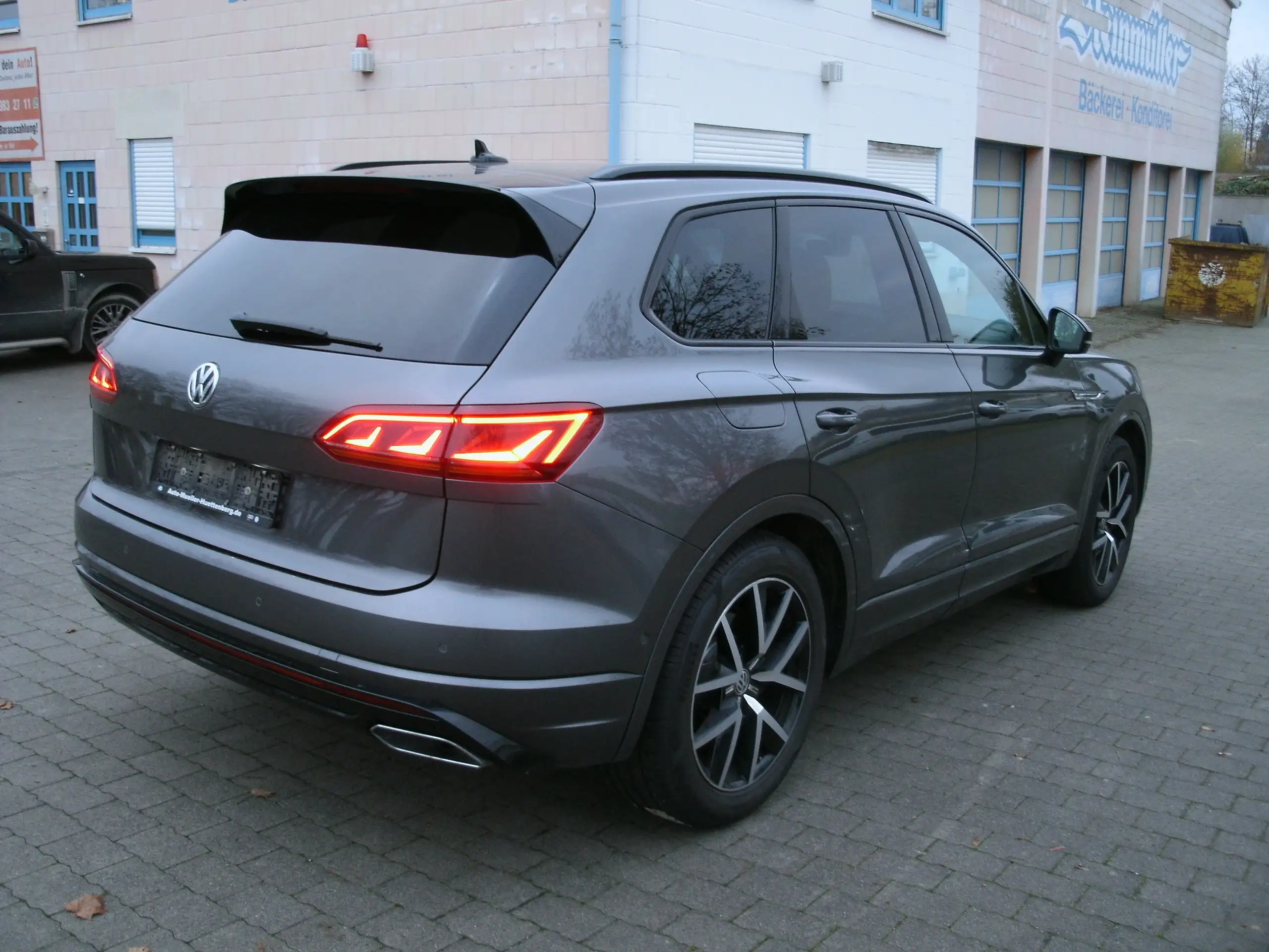 Volkswagen - Touareg