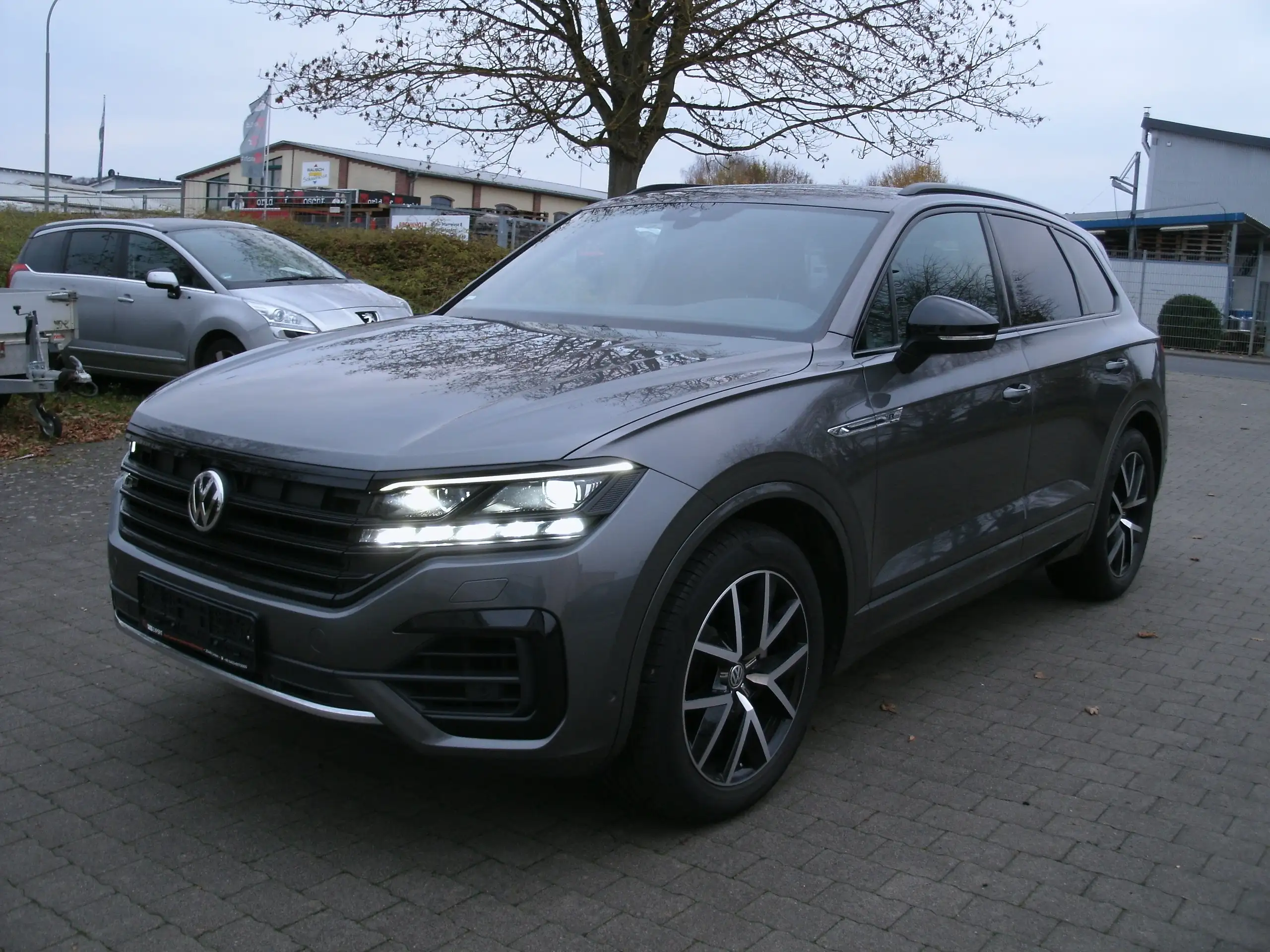 Volkswagen - Touareg