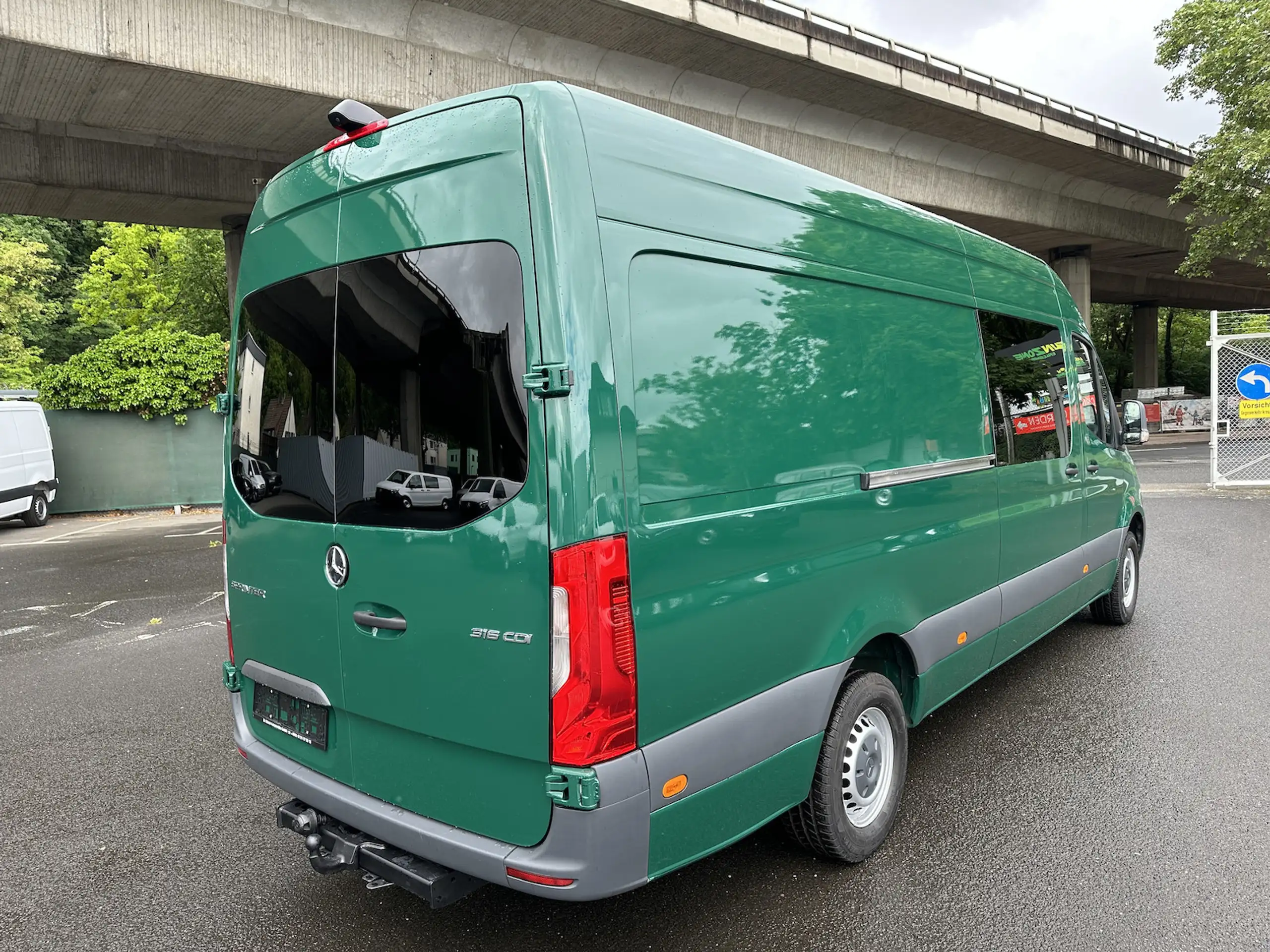 Mercedes-Benz - Sprinter