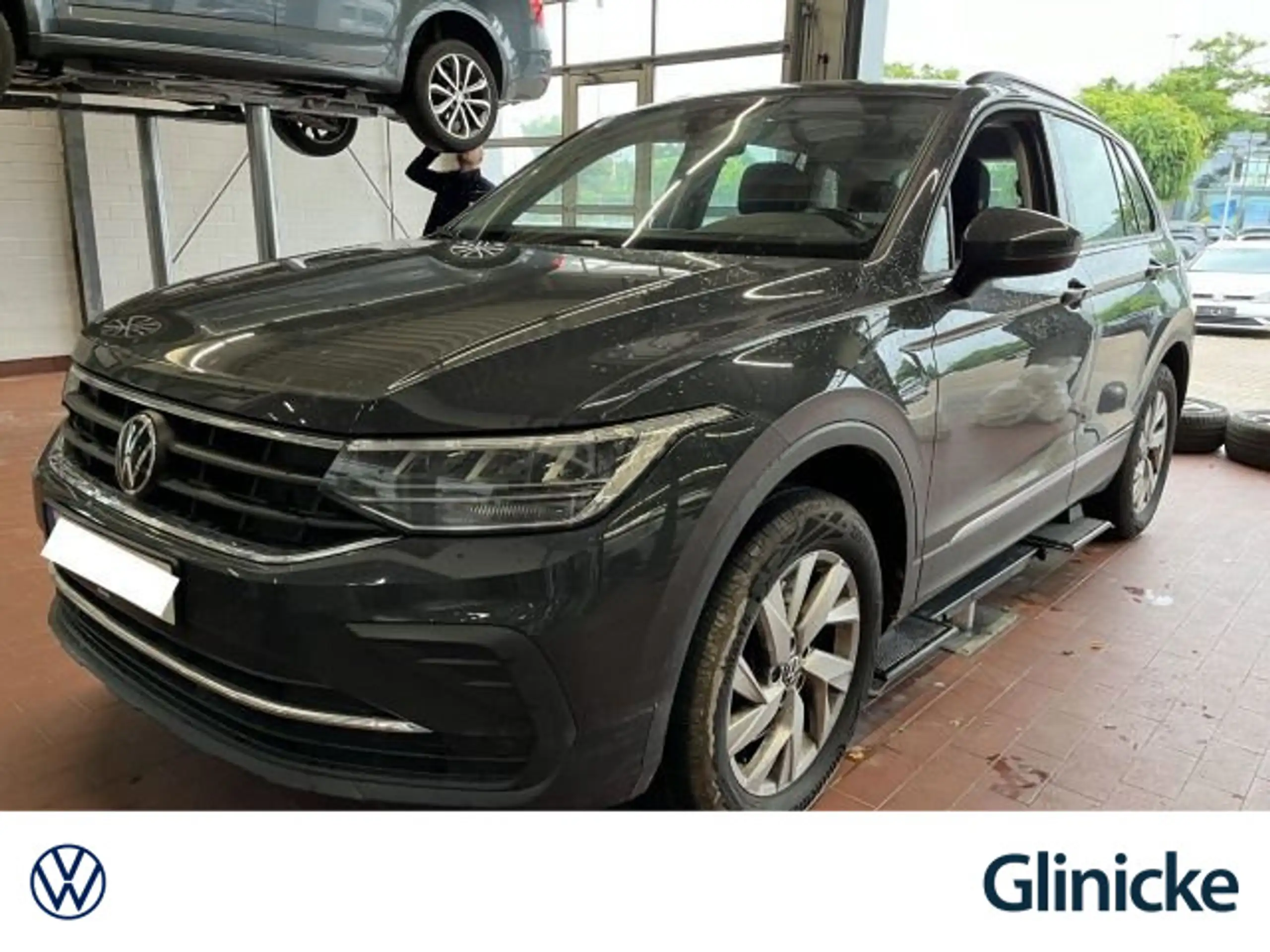 Volkswagen - Tiguan