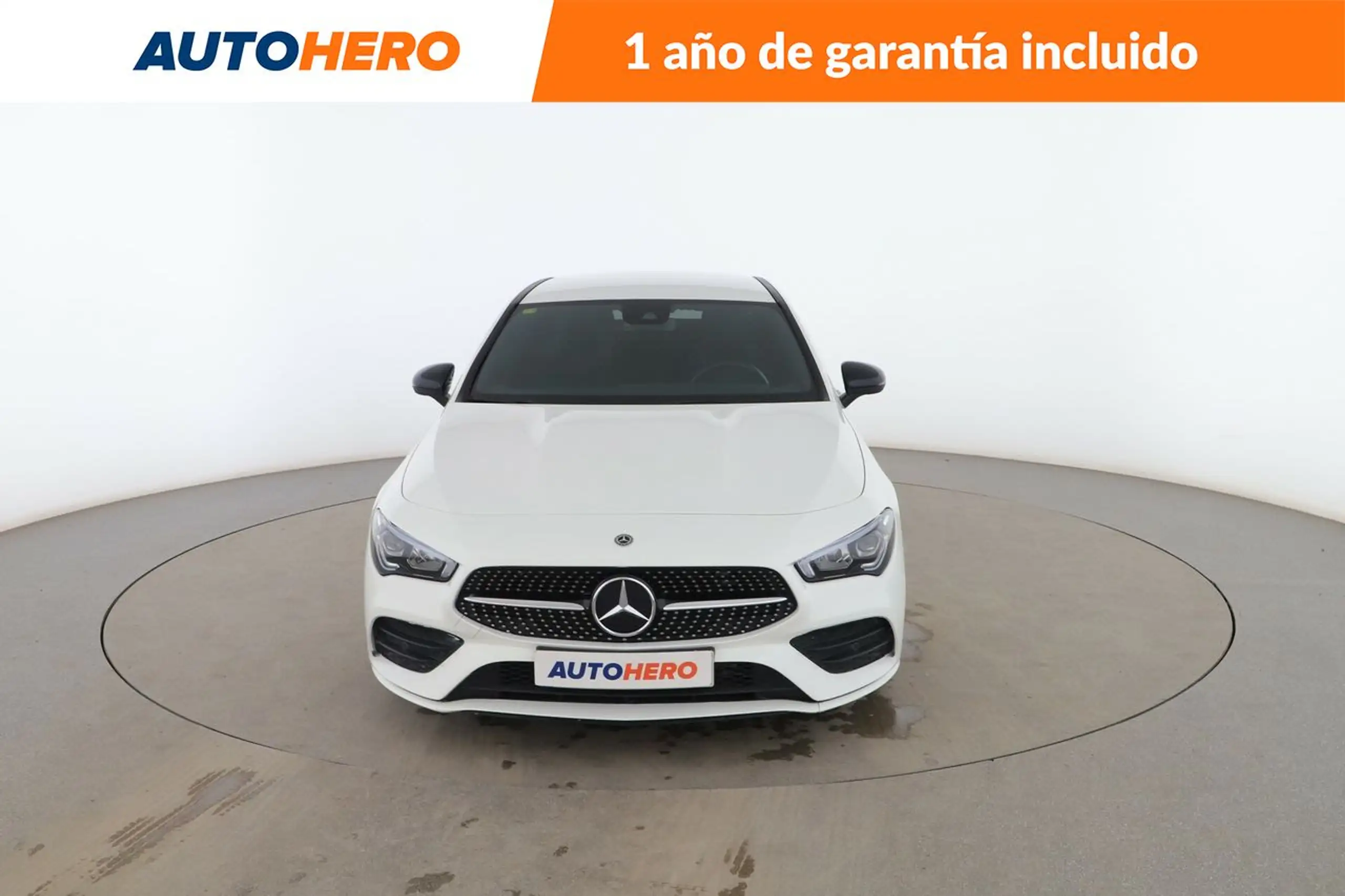 Mercedes-Benz - CLA 200