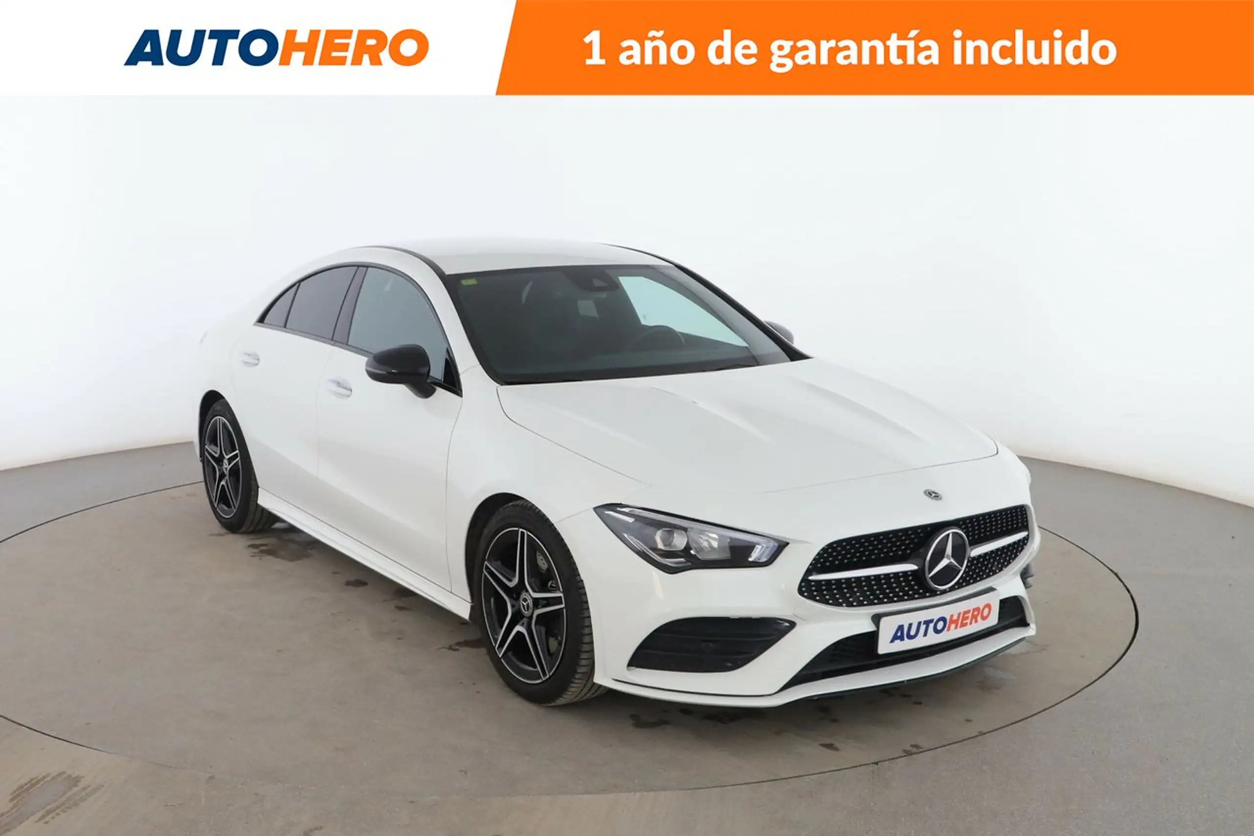 Mercedes-Benz - CLA 200