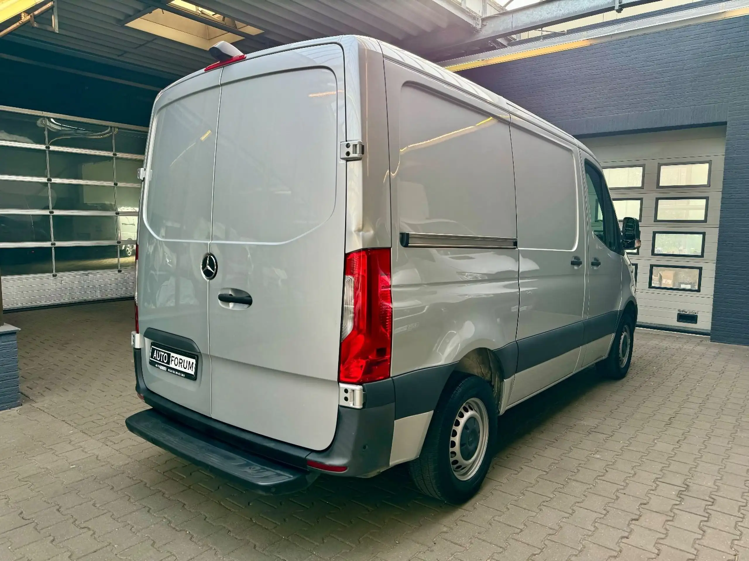 Mercedes-Benz - Sprinter