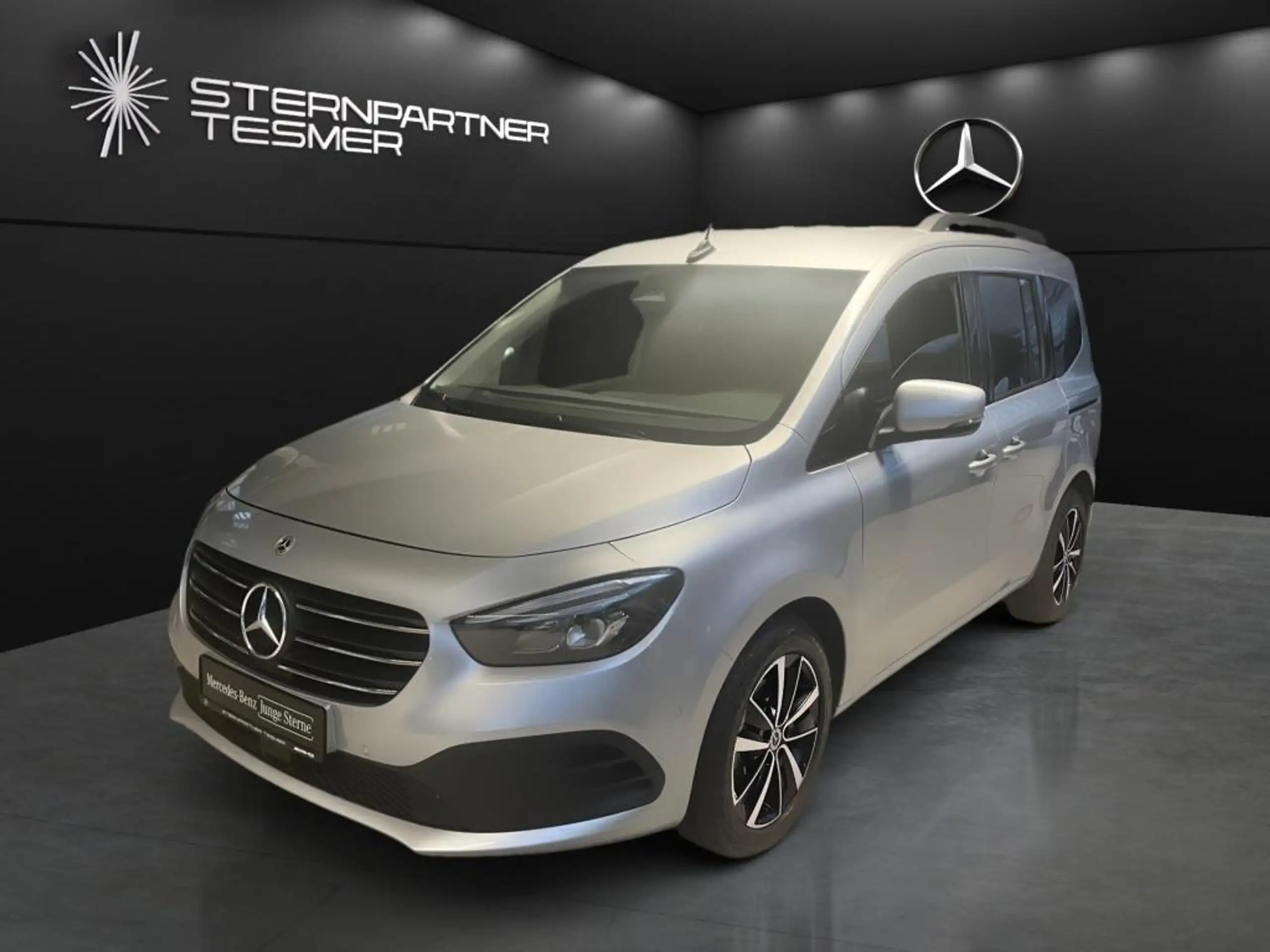 Mercedes-Benz - T-Class