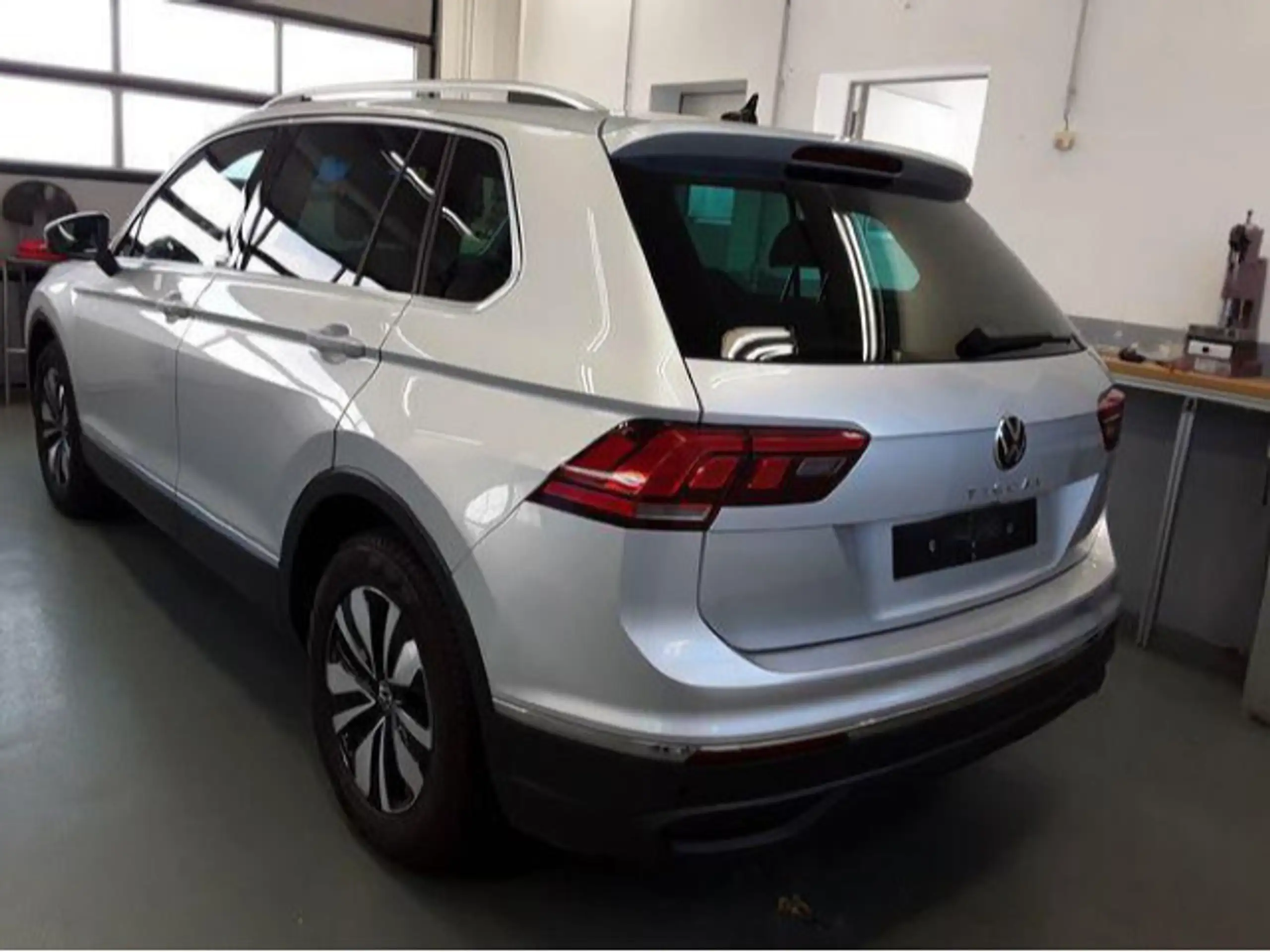 Volkswagen - Tiguan