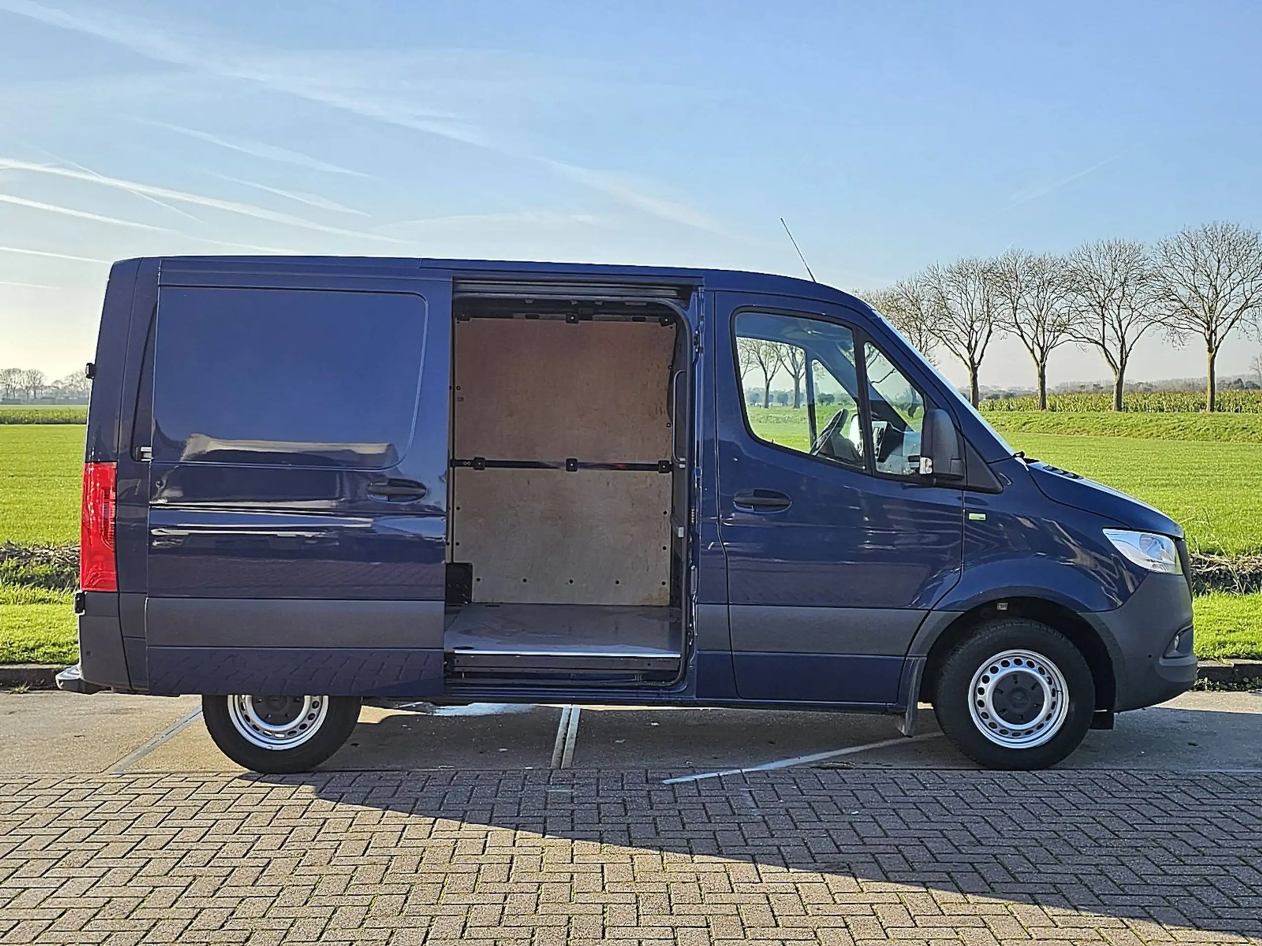 Mercedes-Benz - Sprinter