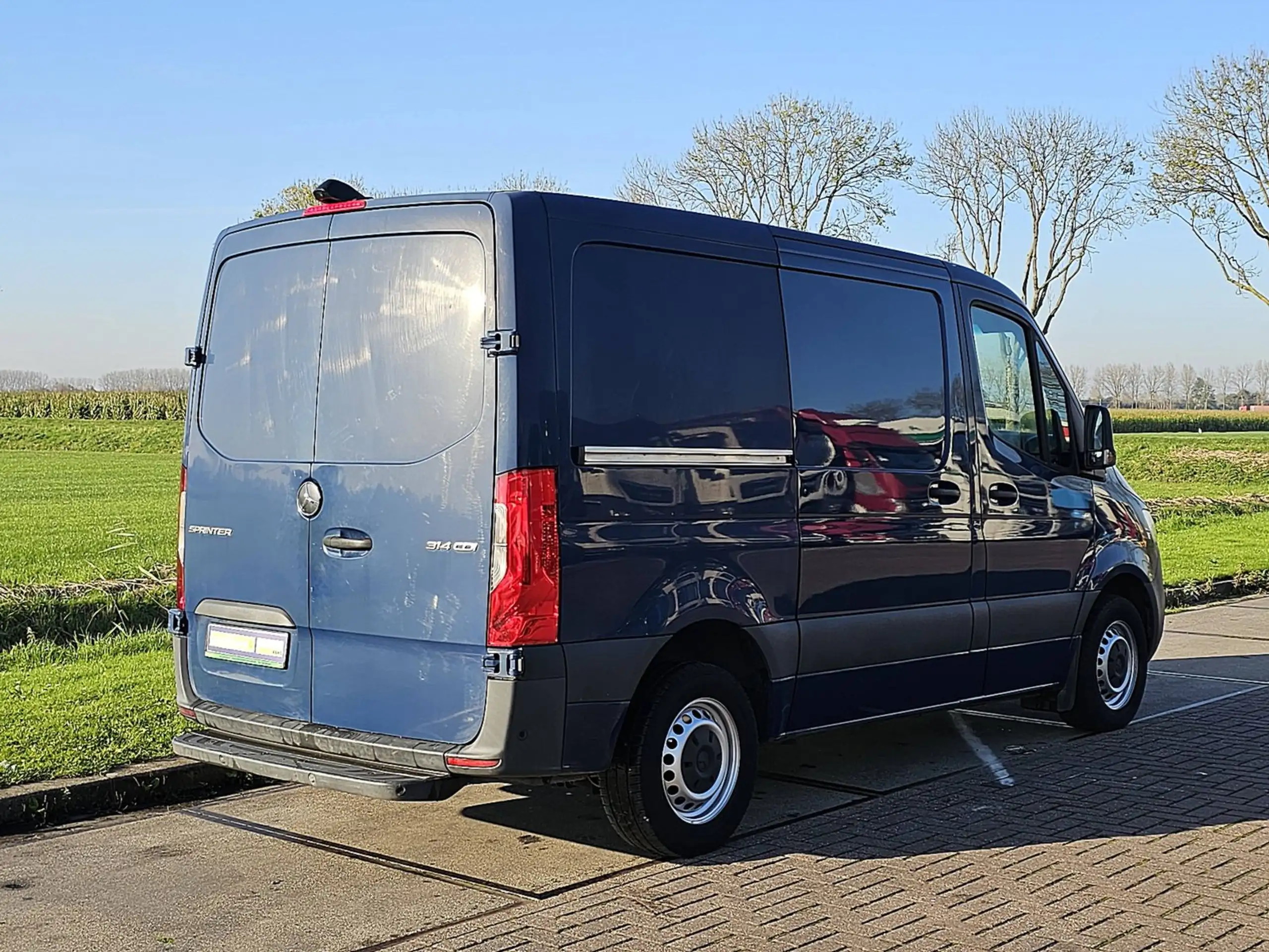 Mercedes-Benz - Sprinter