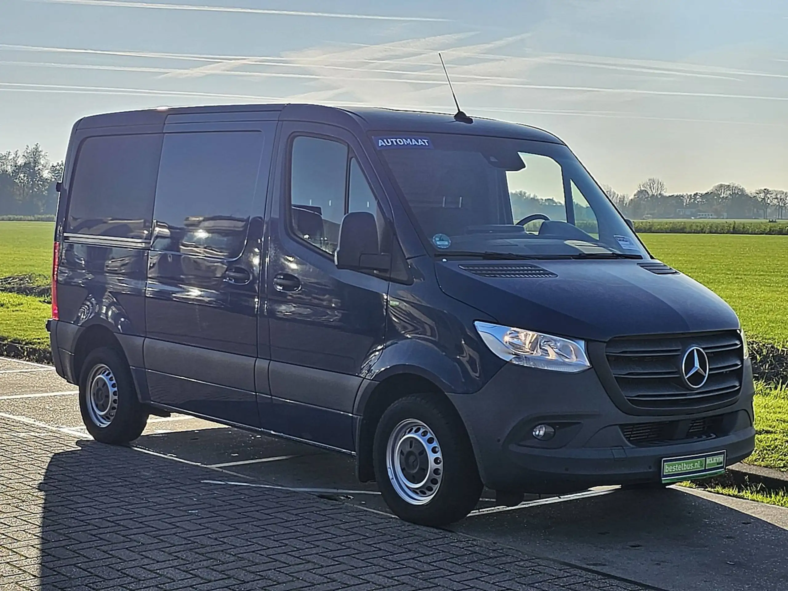 Mercedes-Benz - Sprinter