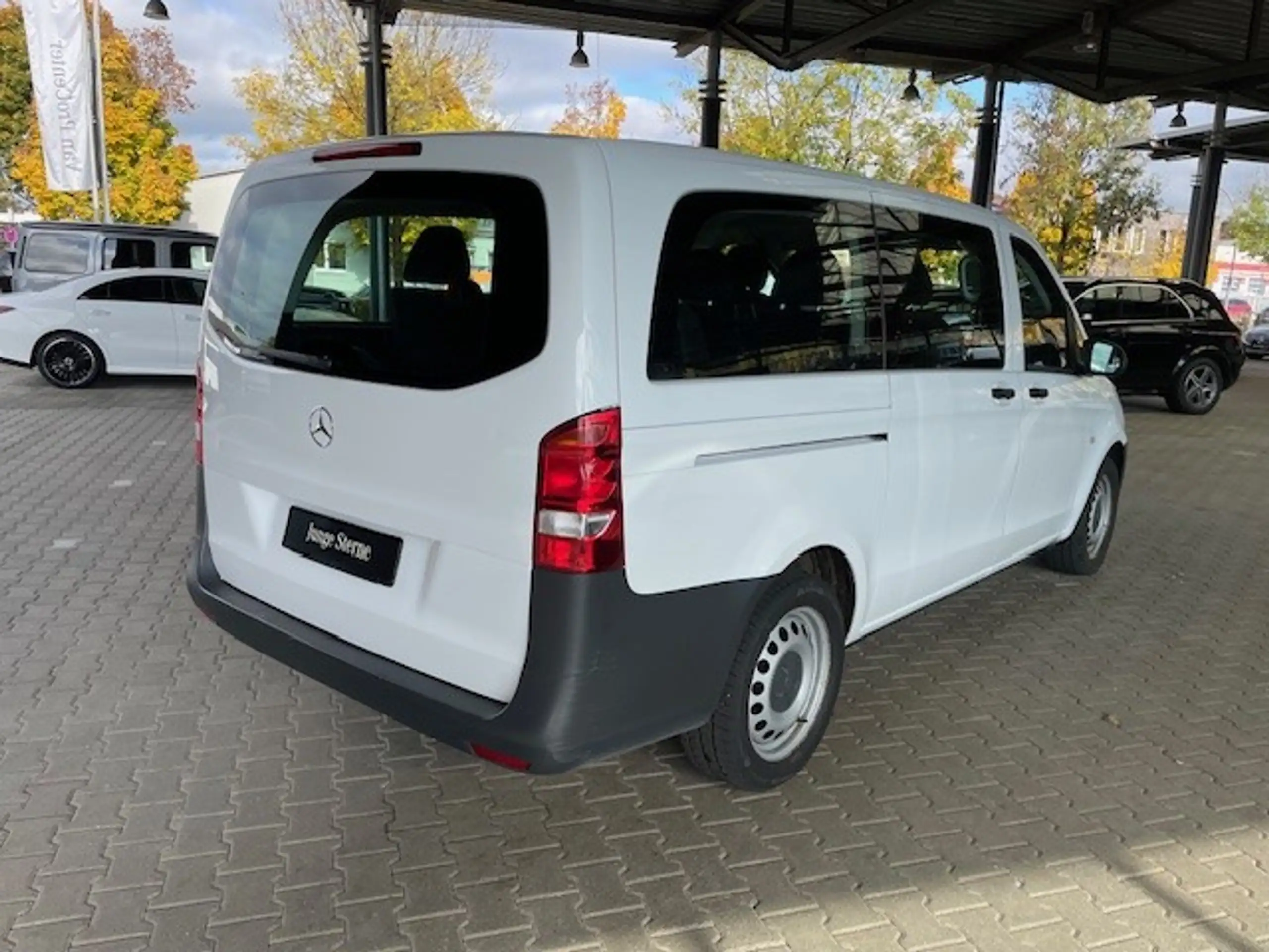 Mercedes-Benz - Vito