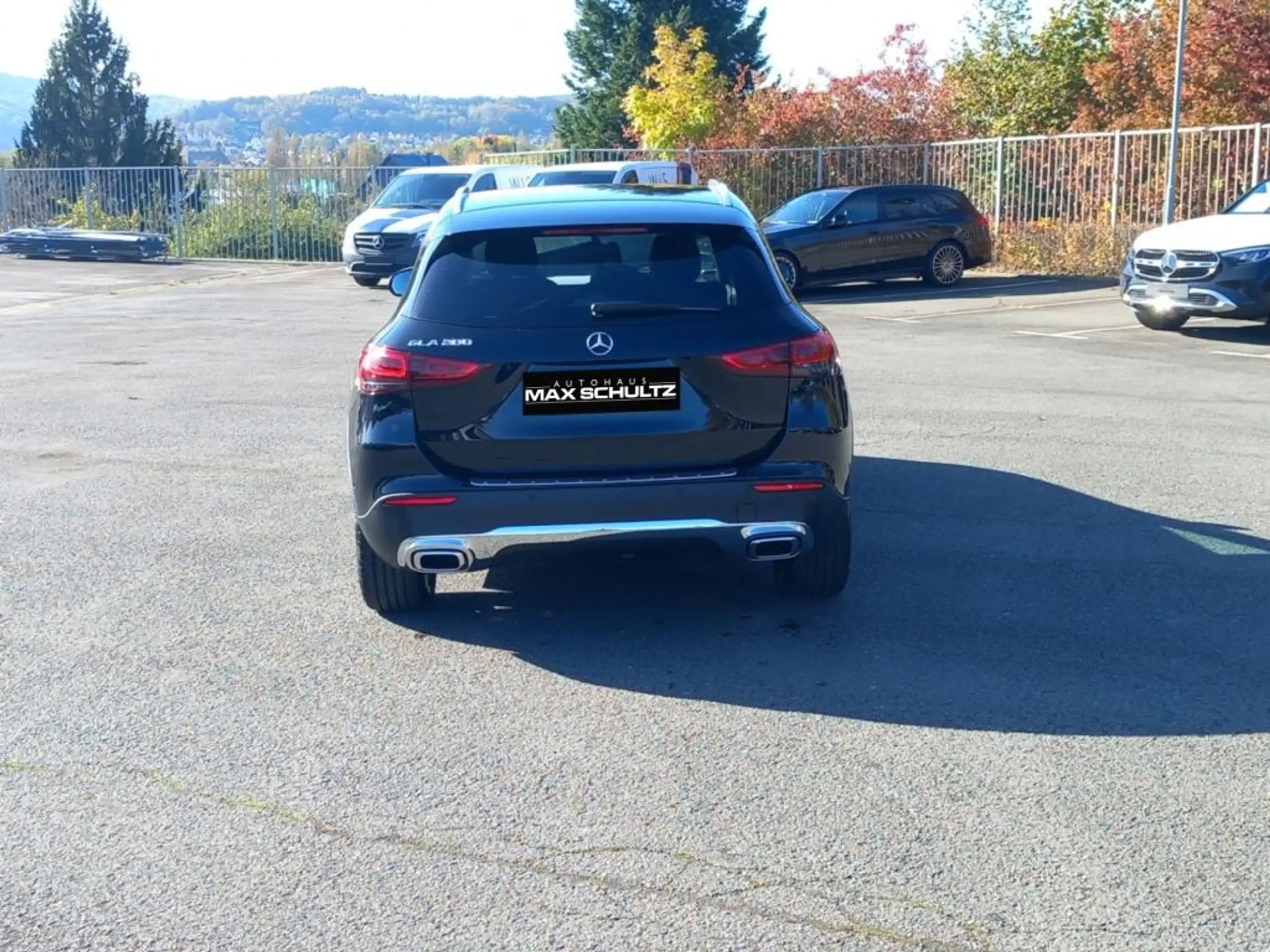 Mercedes-Benz - GLA 200