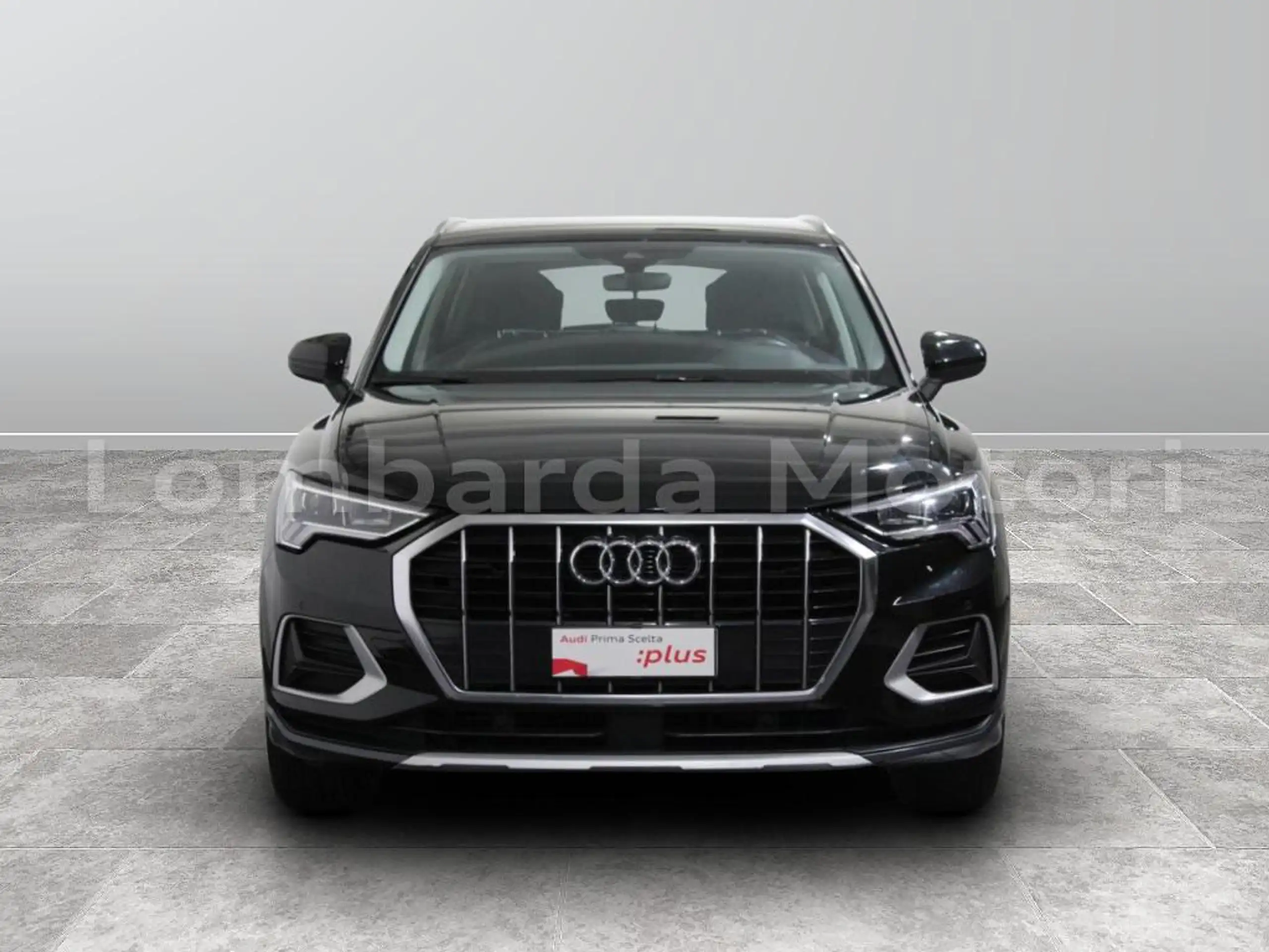 Audi - Q3