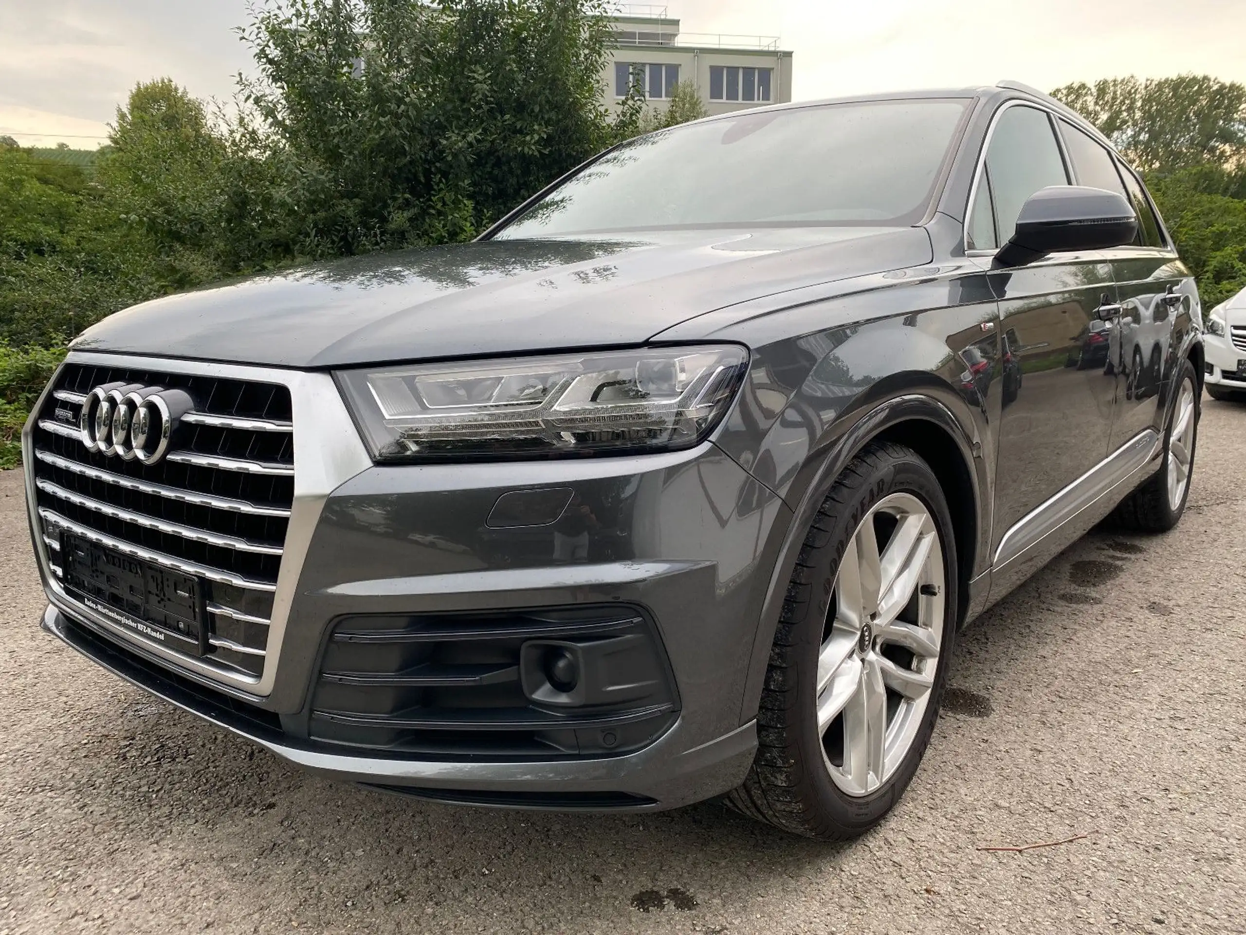 Audi - Q7