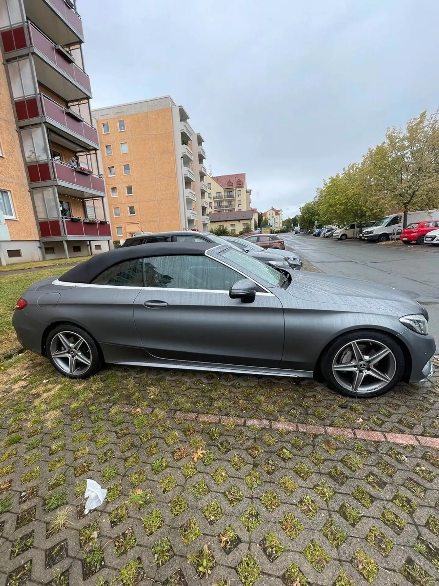 Mercedes-Benz - C 220