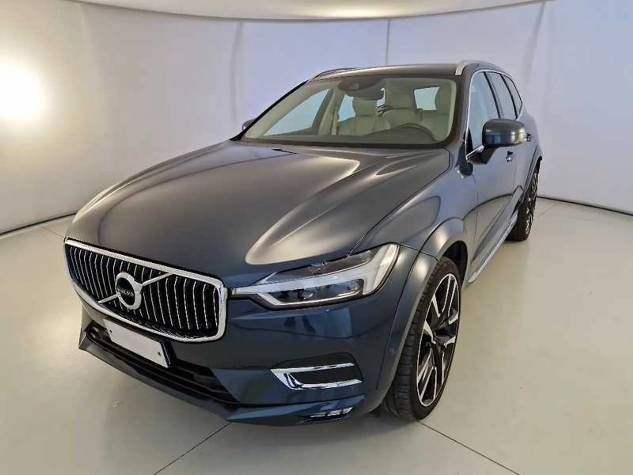 Volvo - XC60