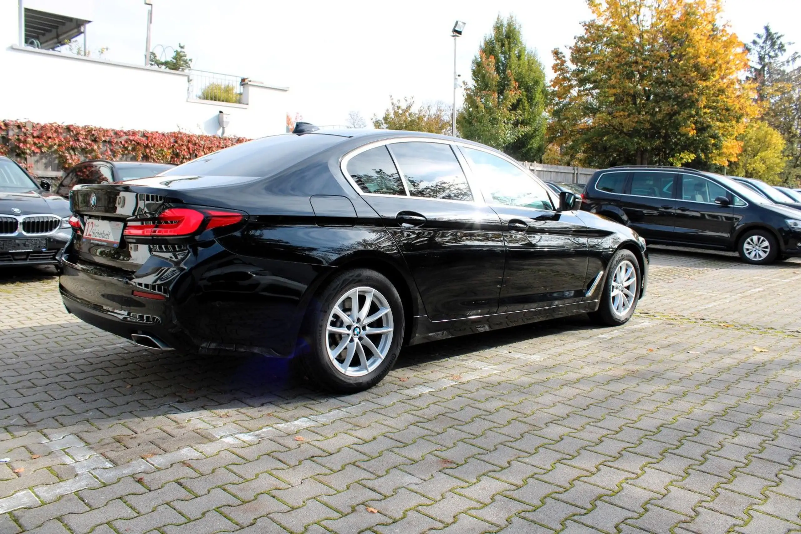 BMW - 520