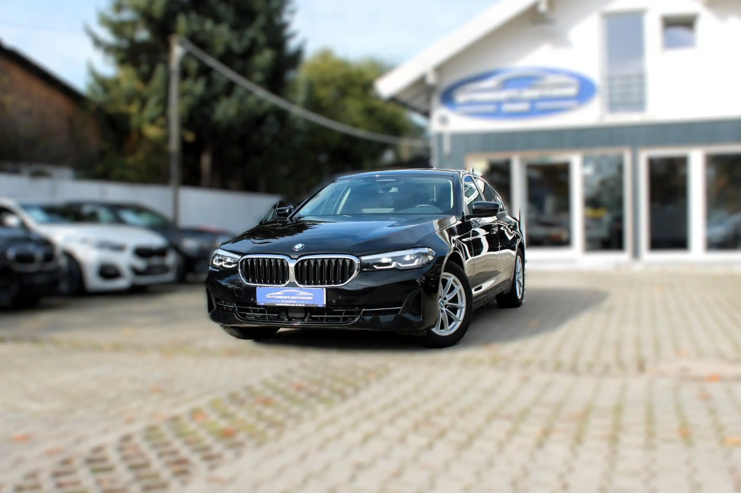 BMW - 520