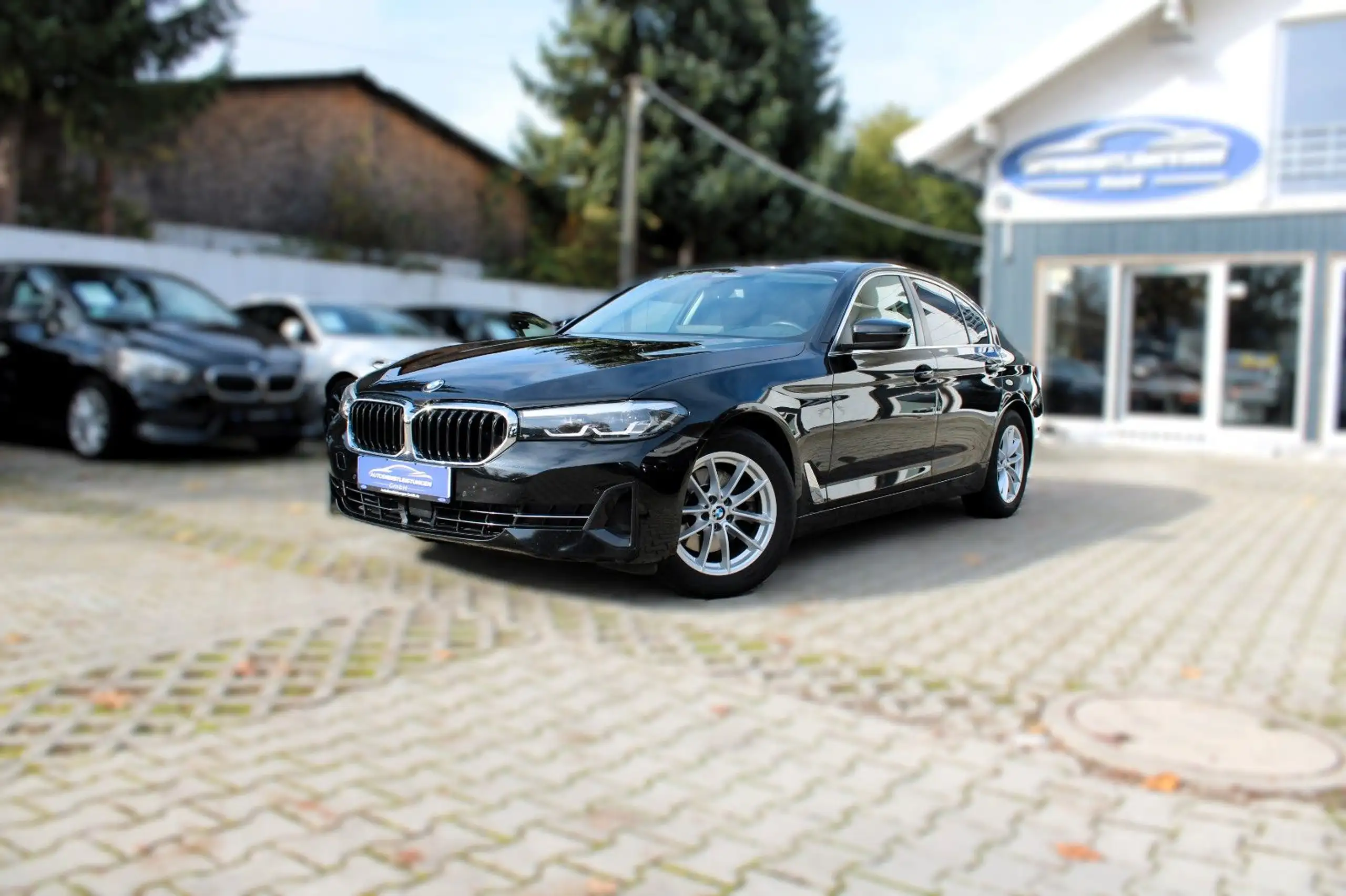 BMW - 520