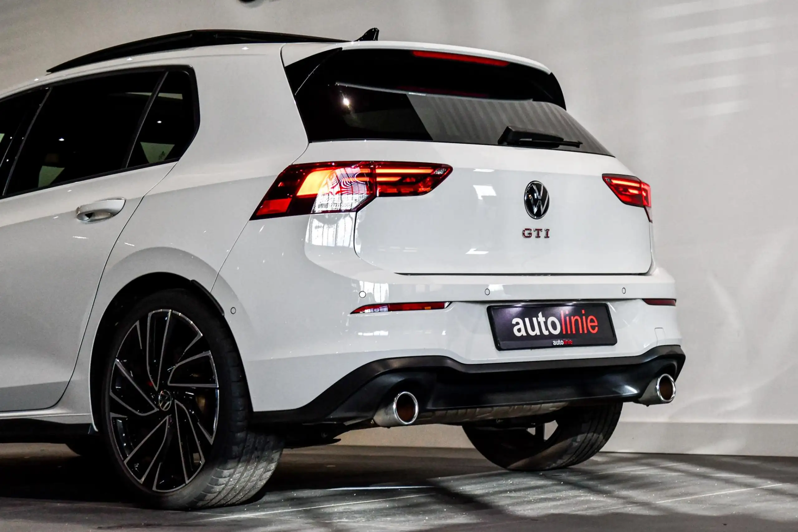 Volkswagen - Golf