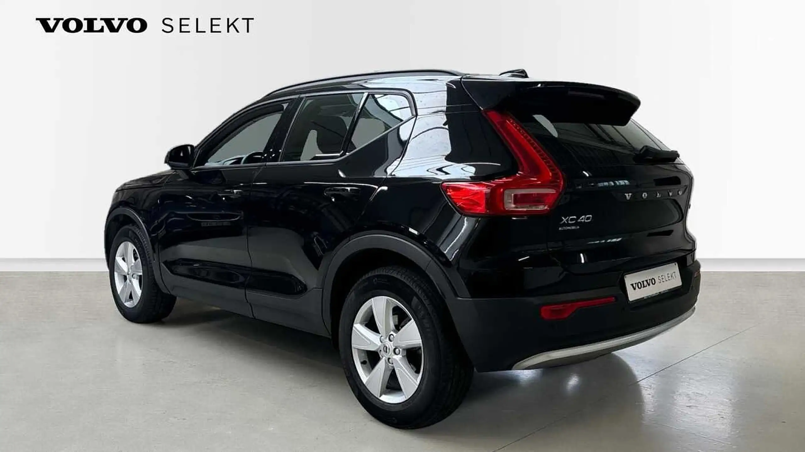 Volvo - XC40