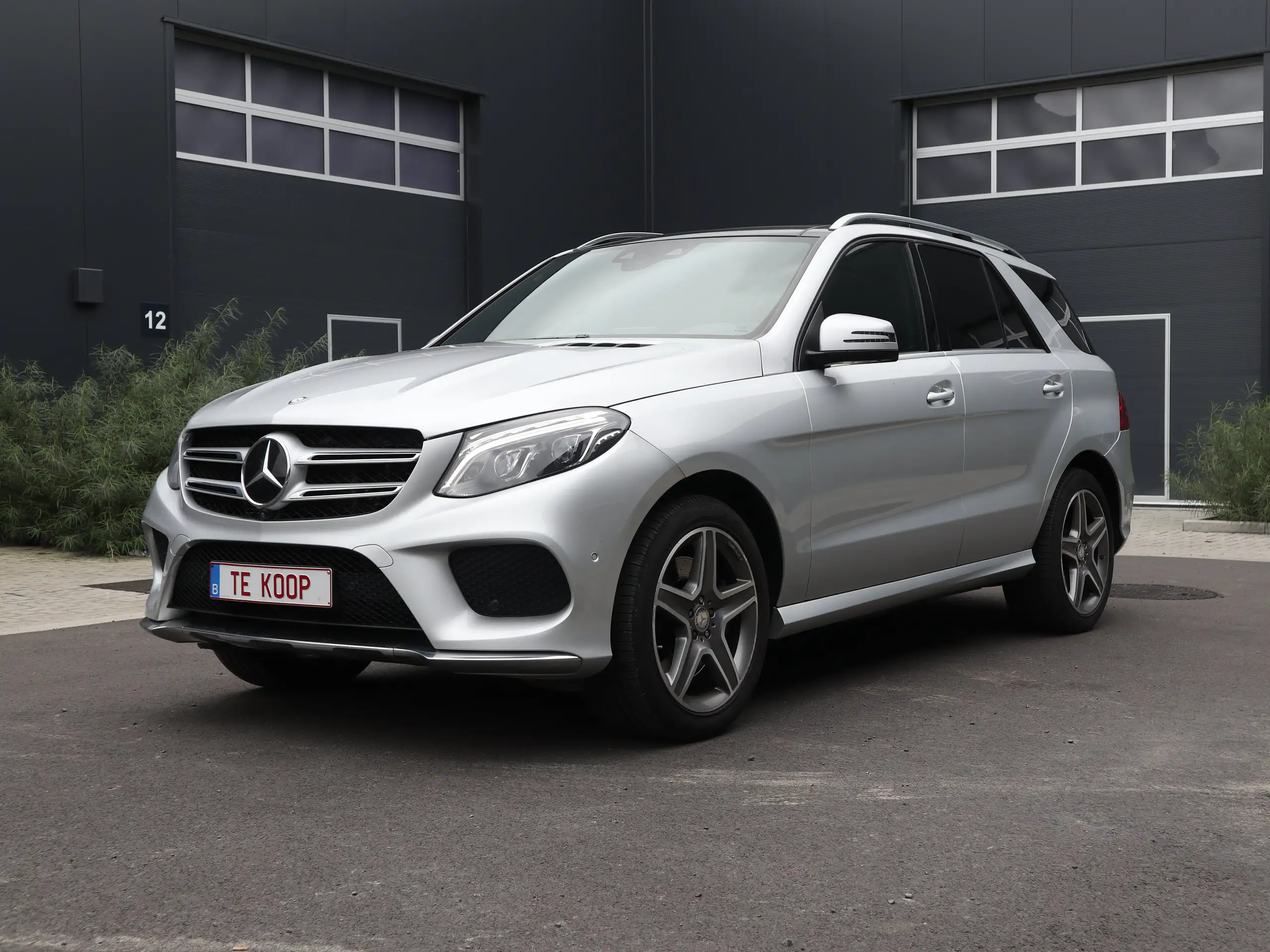 Mercedes-Benz - GLE 500