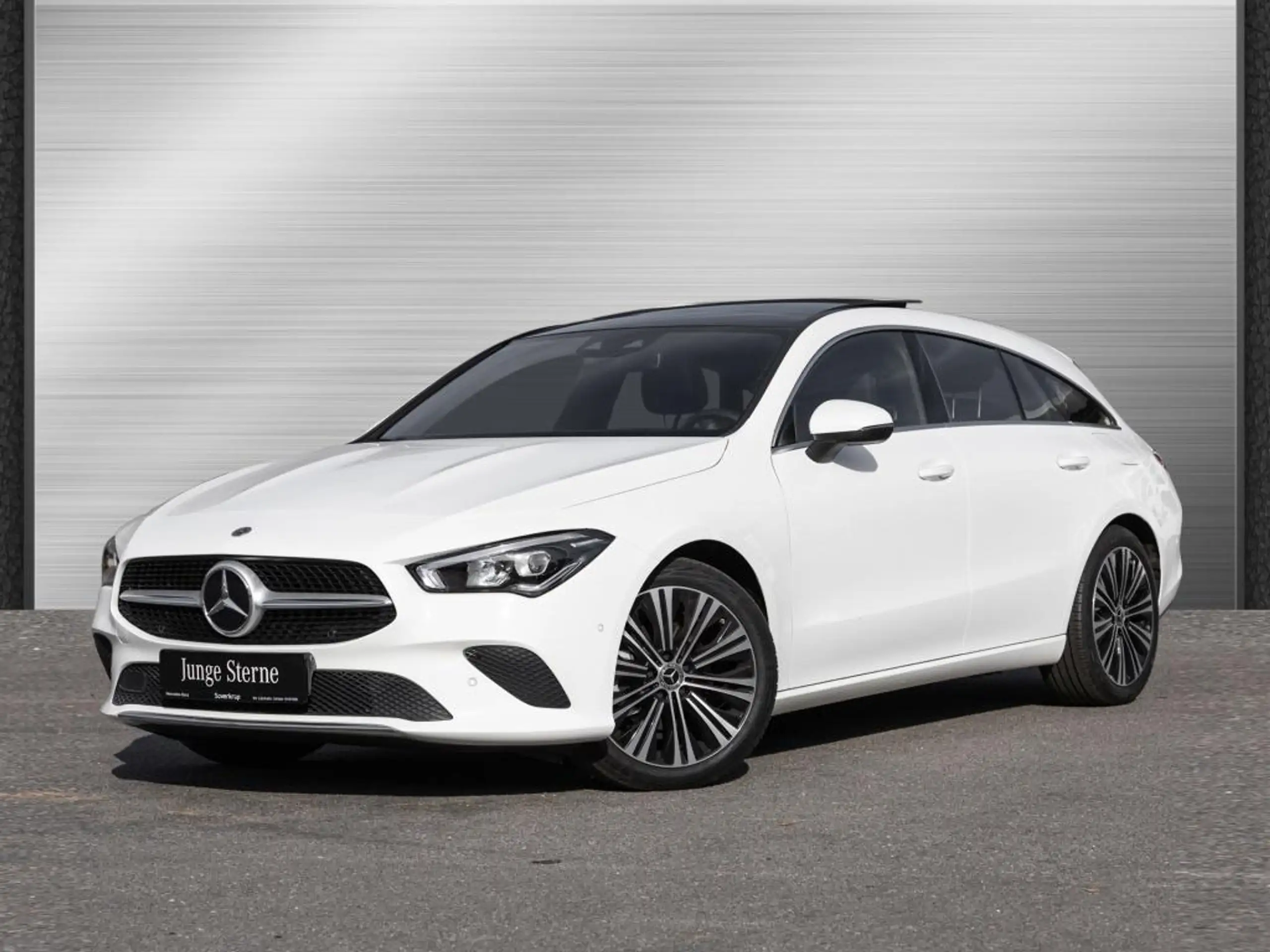 Mercedes-Benz CLA 180 2023