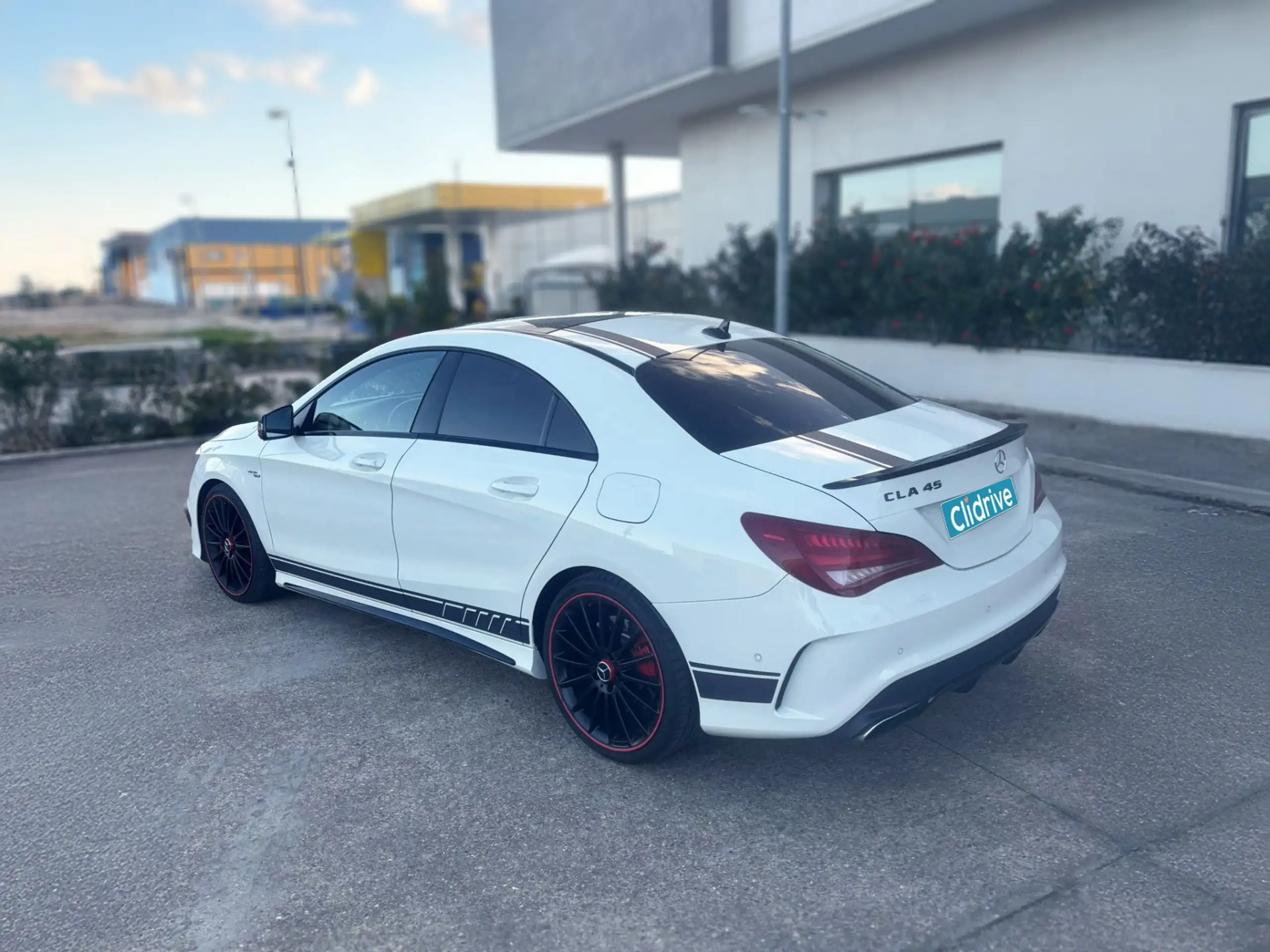 Mercedes-Benz - CLA 45 AMG