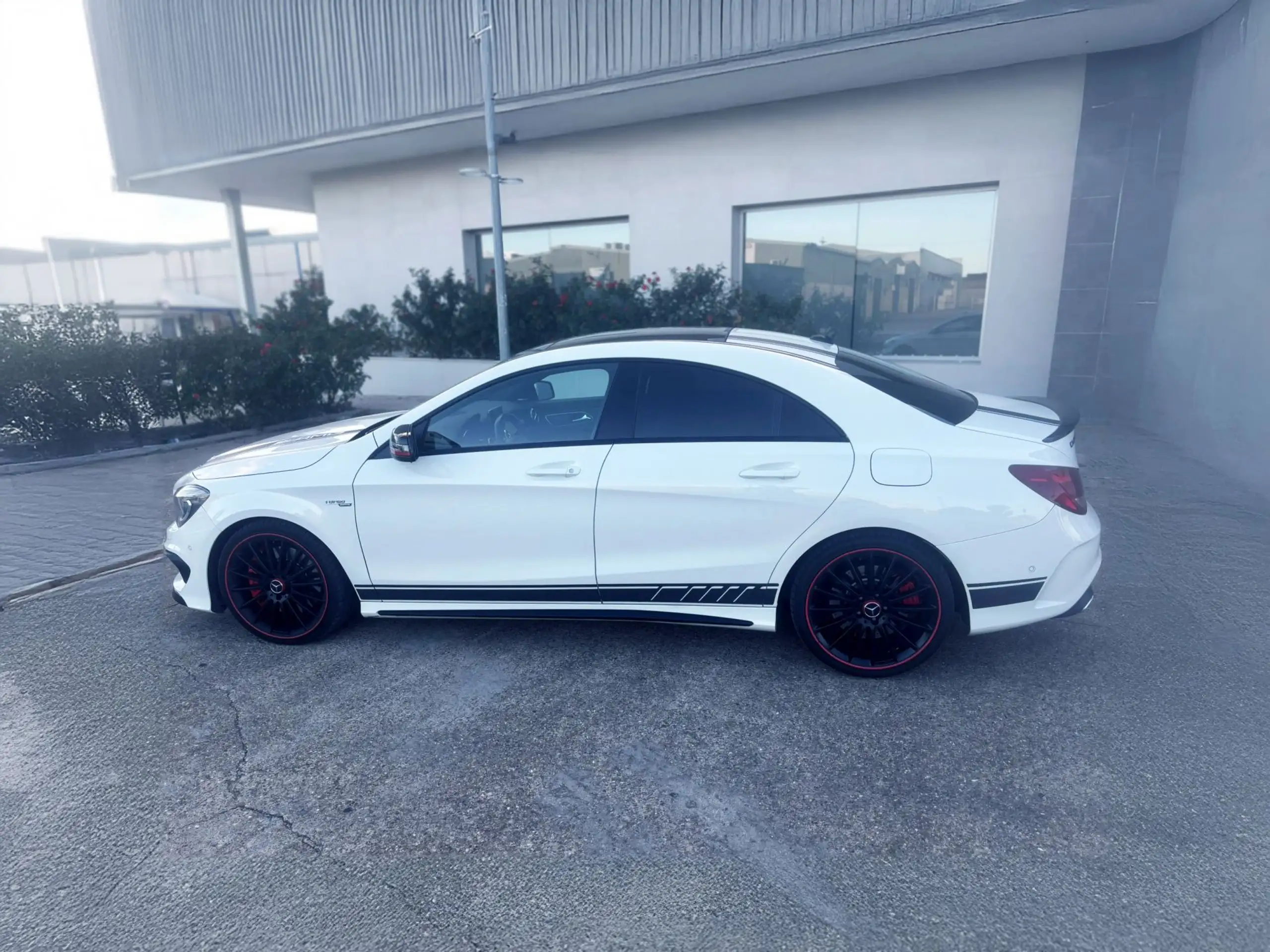 Mercedes-Benz - CLA 45 AMG