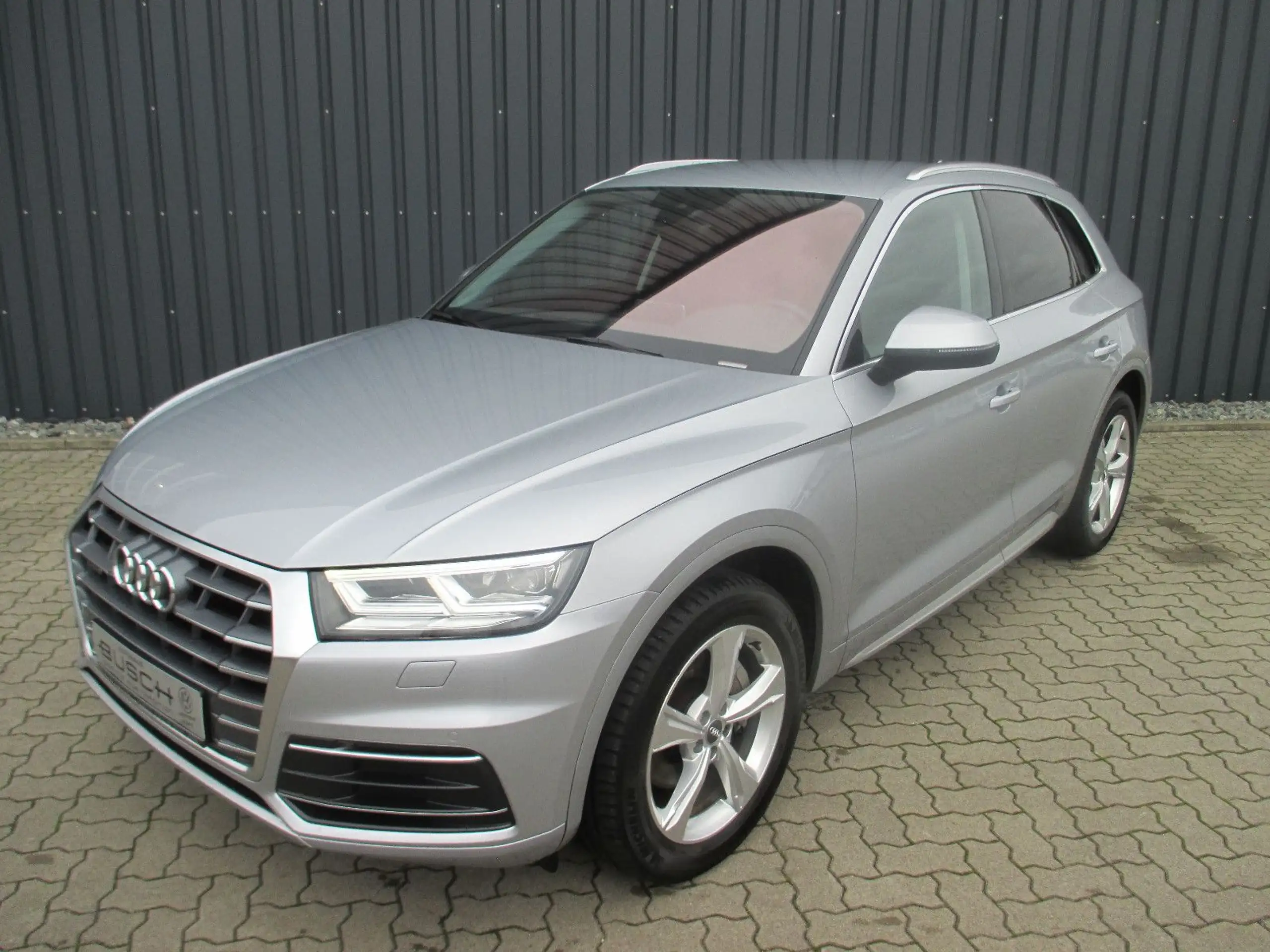 Audi - Q5