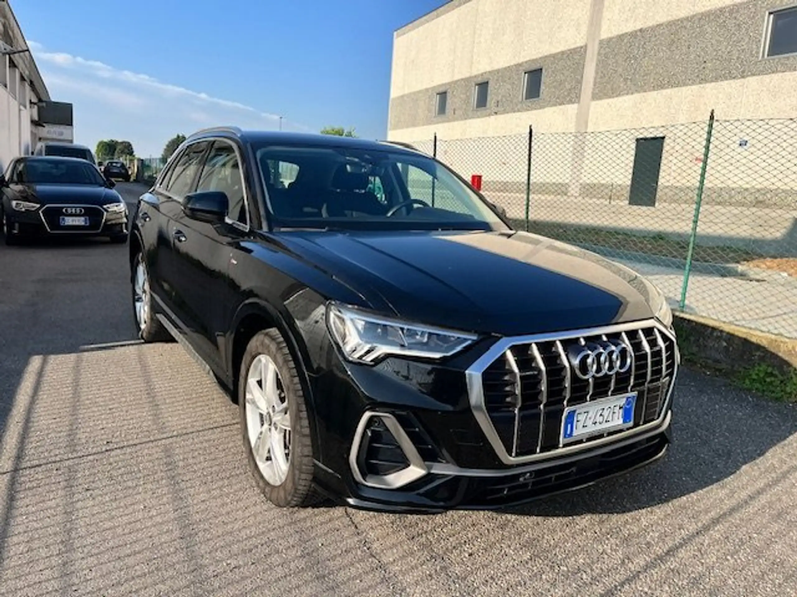 Audi - Q3