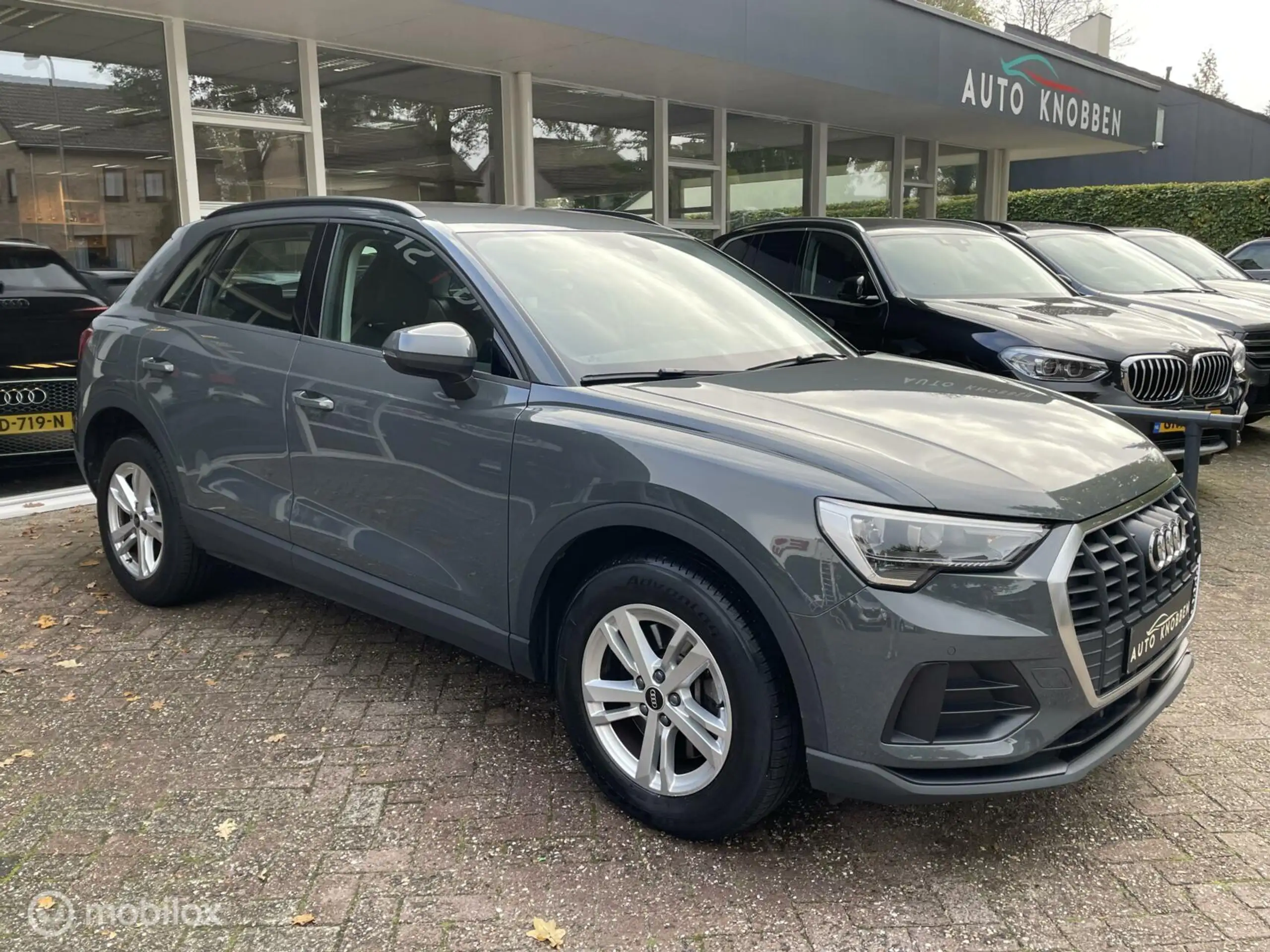 Audi - Q3