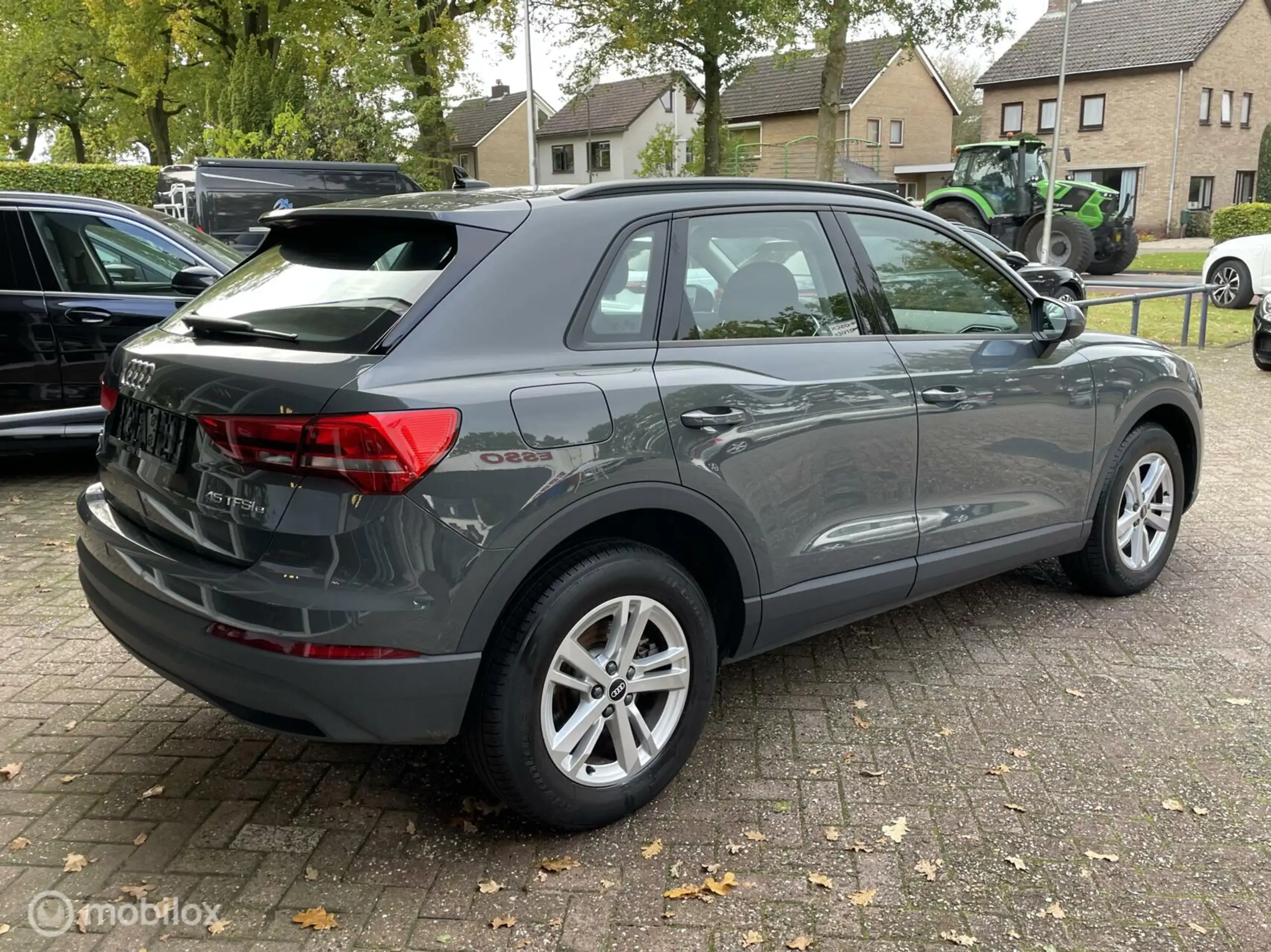 Audi - Q3